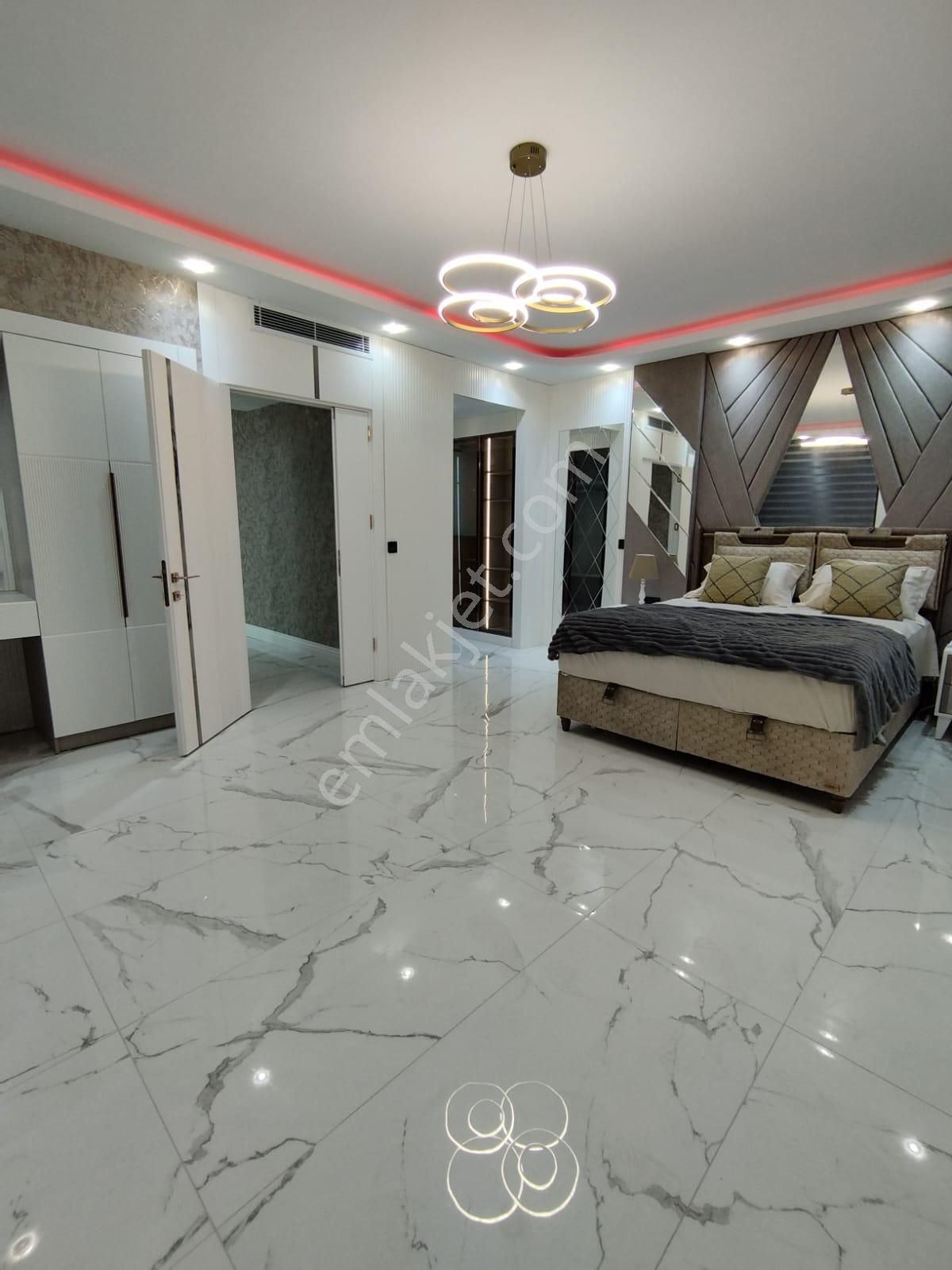Didimde Eşyalı Sahunalı Ve Hamamlı Ultra Lüks Villa - Görsel 19