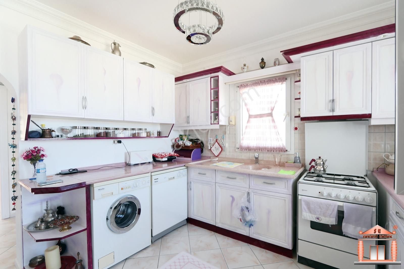 S-a-k-a-l-l-ı-dan Turgutreiste Manzaralı Satılık Daire - Görsel 2