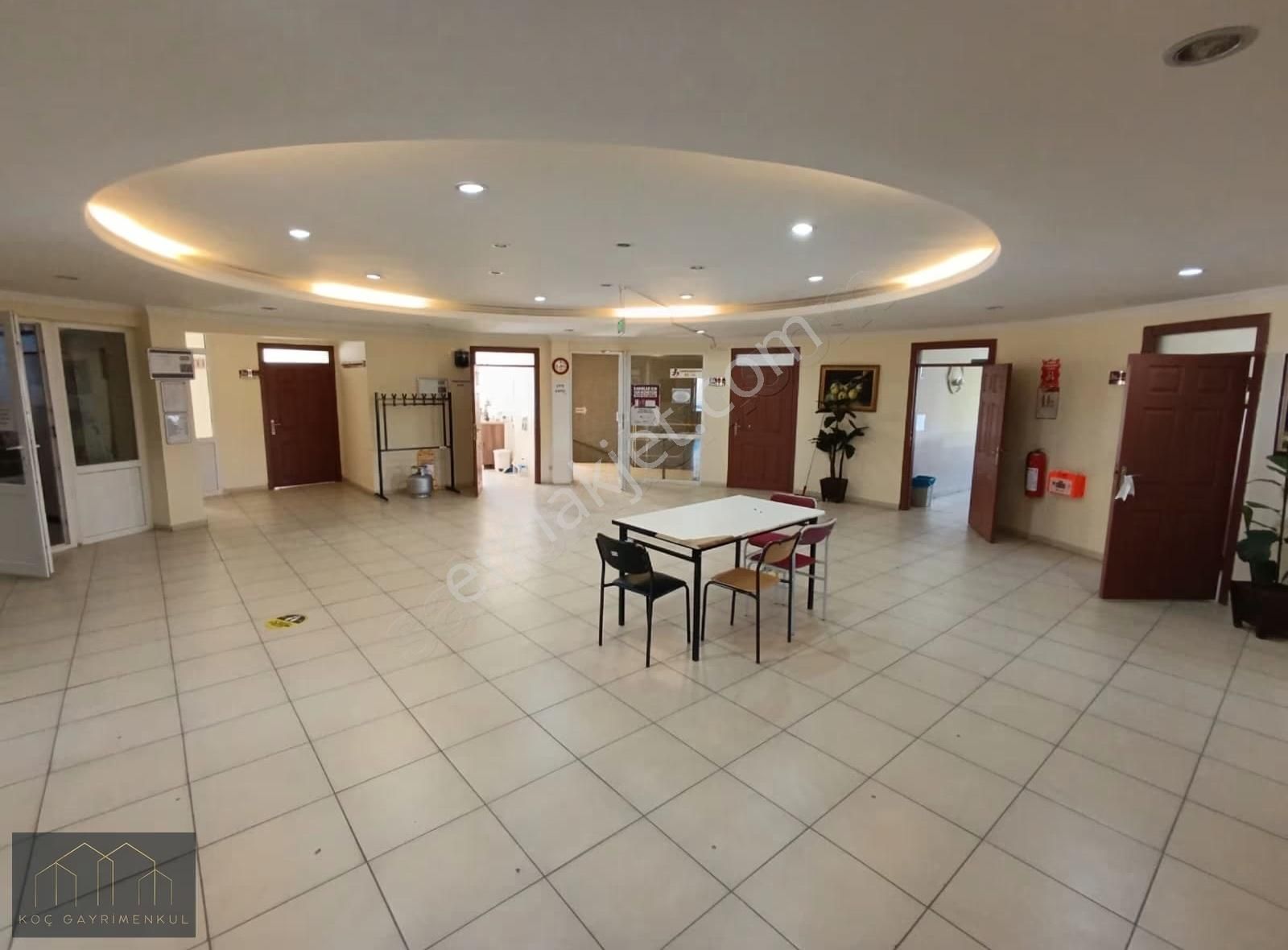 Çakırlar'da 800 M2 * Teraslı * 10 Odalı * Kiralık Dükkan - Görsel 9