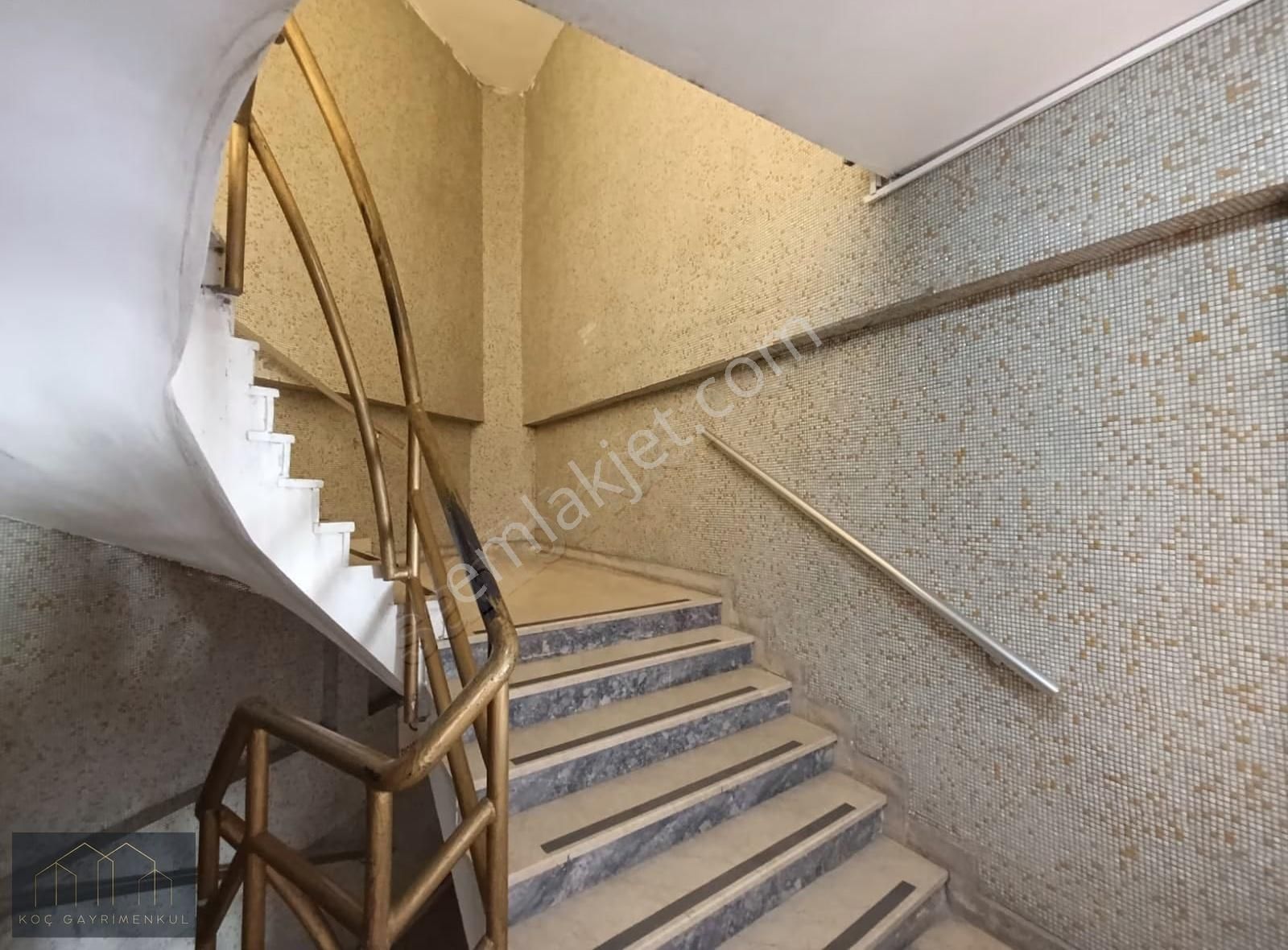 Çakırlar'da 800 M2 * Teraslı * 10 Odalı * Kiralık Dükkan - Görsel 29