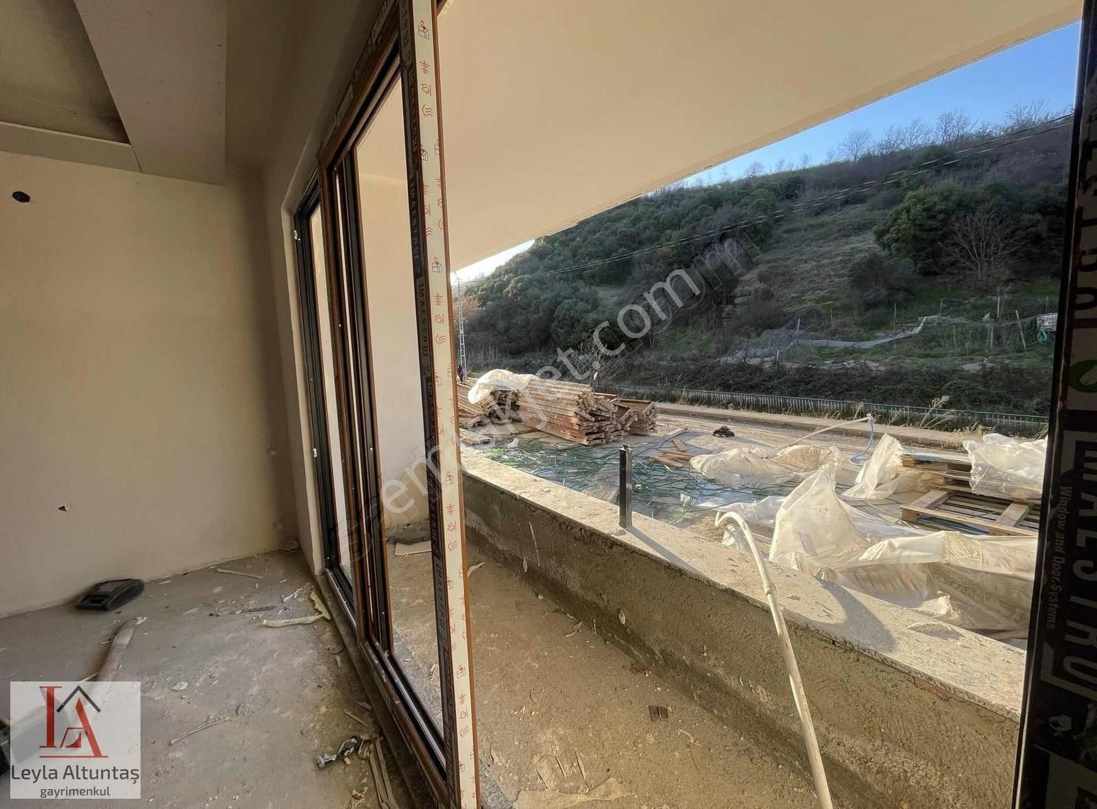 Kaşüstü Vadipark Sitesinde Satılık Sıfır 1+1 Daire - Görsel 5