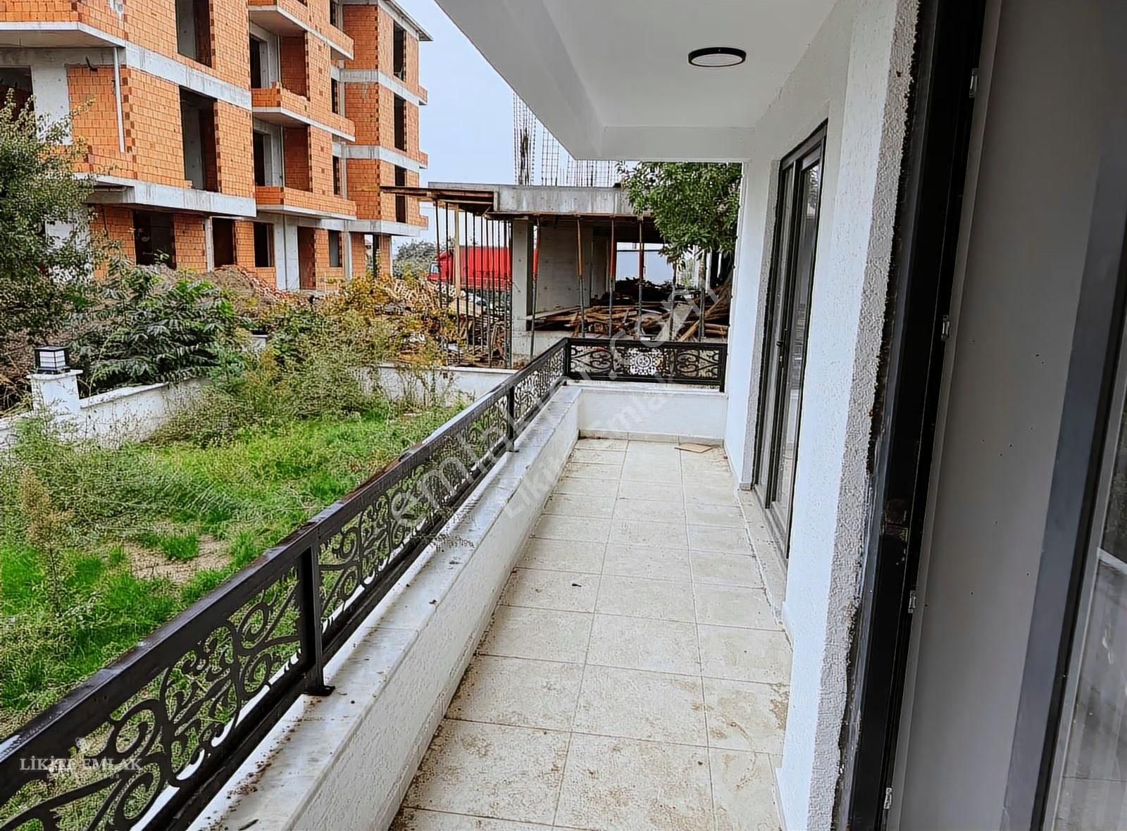 Likite Emlak'tan Cumhuriyette Satılık 120 M2 Geniş 3+1