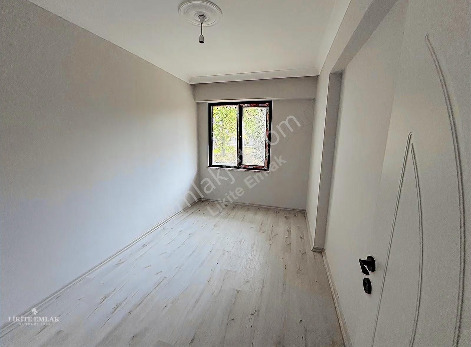 Likite Emlak'tan Cumhuriyette Satılık 120 M2 Geniş 3+1 - Görsel 5