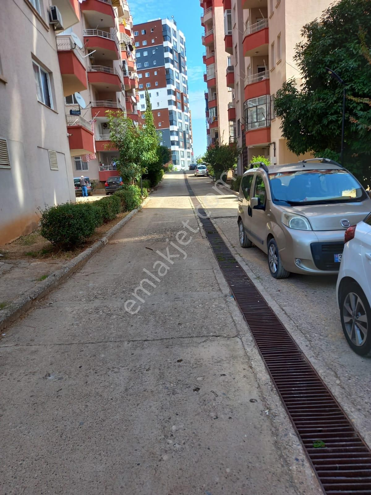 Vega'dan Mezitli Cuma Pazarı Cıvarında Site İçinde Satılık 3+1 Daire - Görsel 4