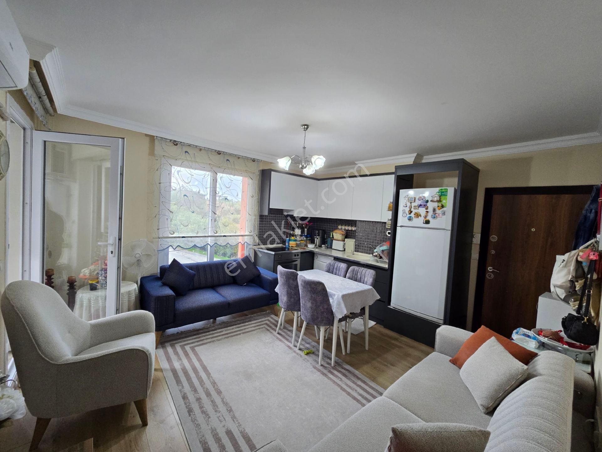 Kuşadası Merkezde Değirmendere Mevkiinde Arakat 1+1 60m2 Katlamalı Cam Balkonlu - Görsel 14