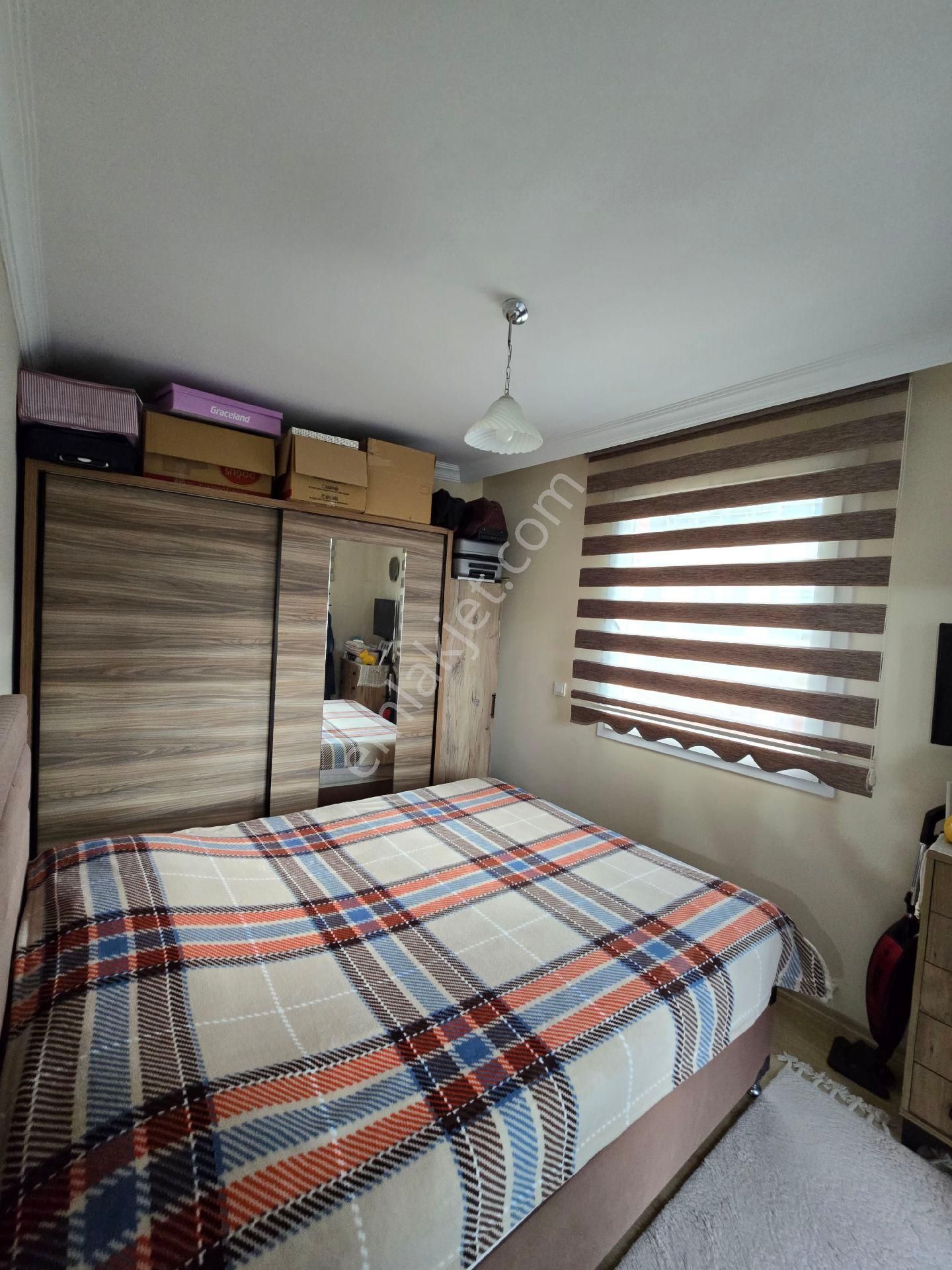 Kuşadası Merkezde Değirmendere Mevkiinde Arakat 1+1 60m2 Katlamalı Cam Balkonlu - Görsel 7