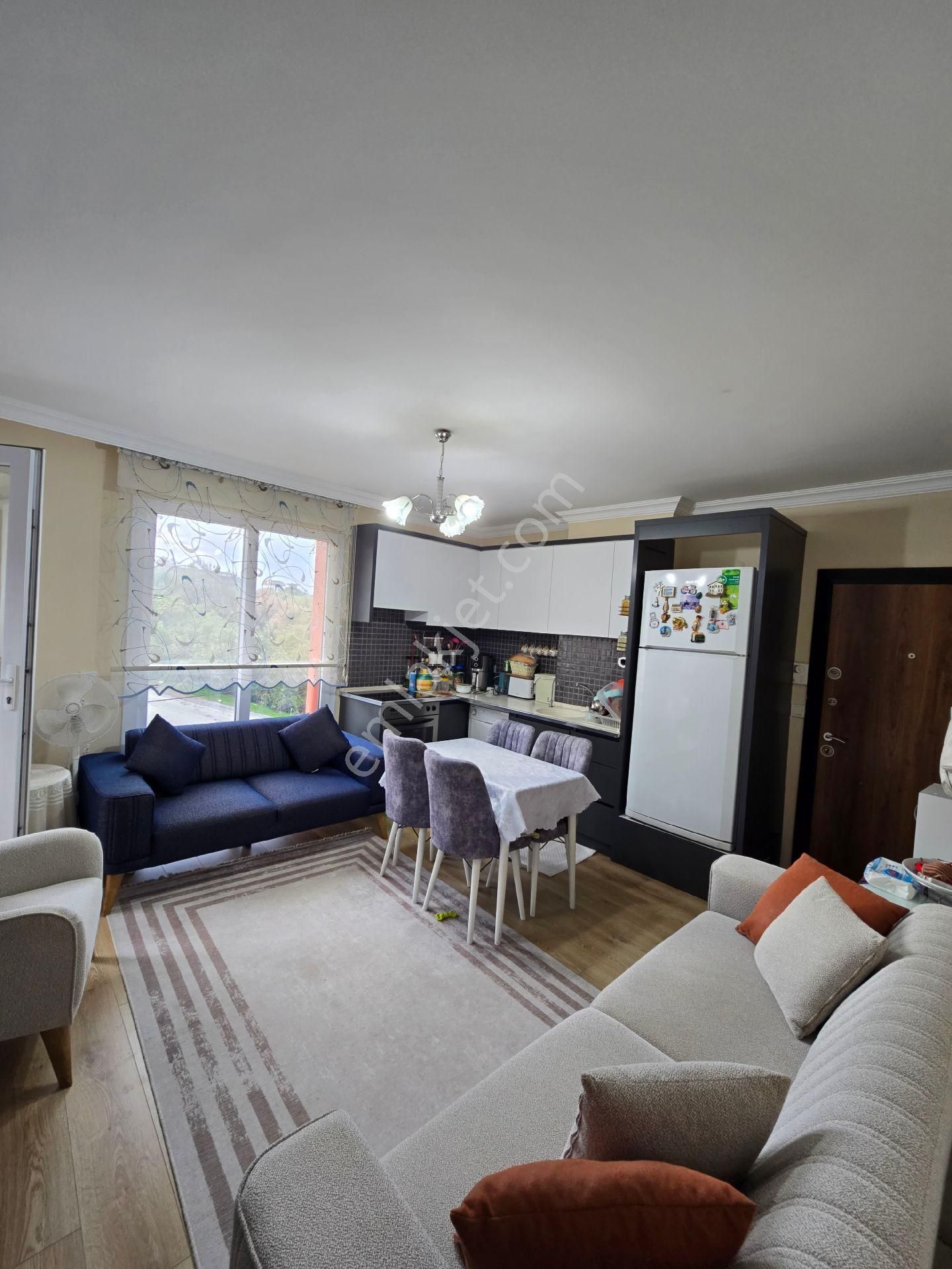 Kuşadası Merkezde Değirmendere Mevkiinde Arakat 1+1 60m2 Katlamalı Cam Balkonlu - Görsel 17