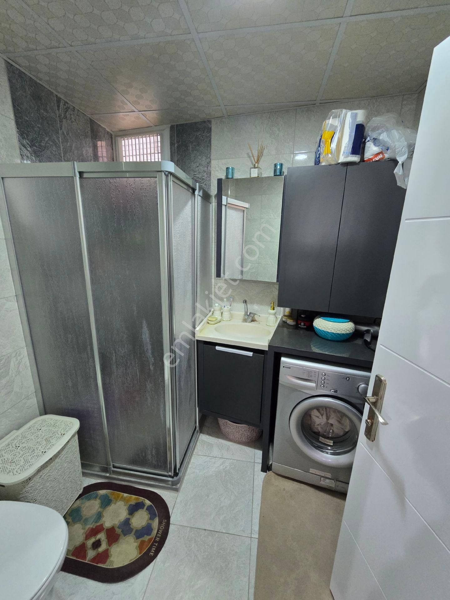 Kuşadası Merkezde Değirmendere Mevkiinde Arakat 1+1 60m2 Katlamalı Cam Balkonlu - Görsel 15