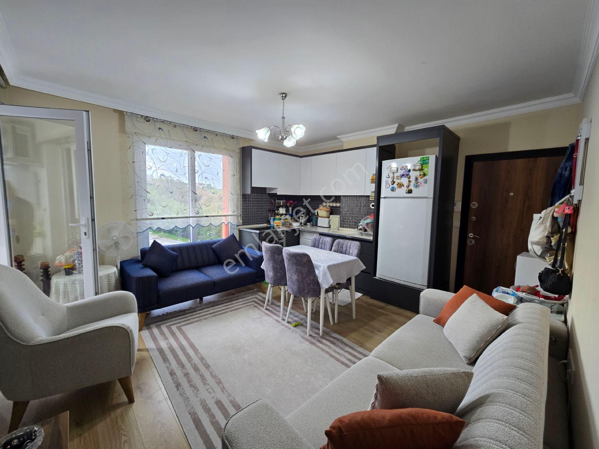 Kuşadası Merkezde Değirmendere Mevkiinde Arakat 1+1 60m2 Katlamalı Cam Balkonlu - Görsel 18