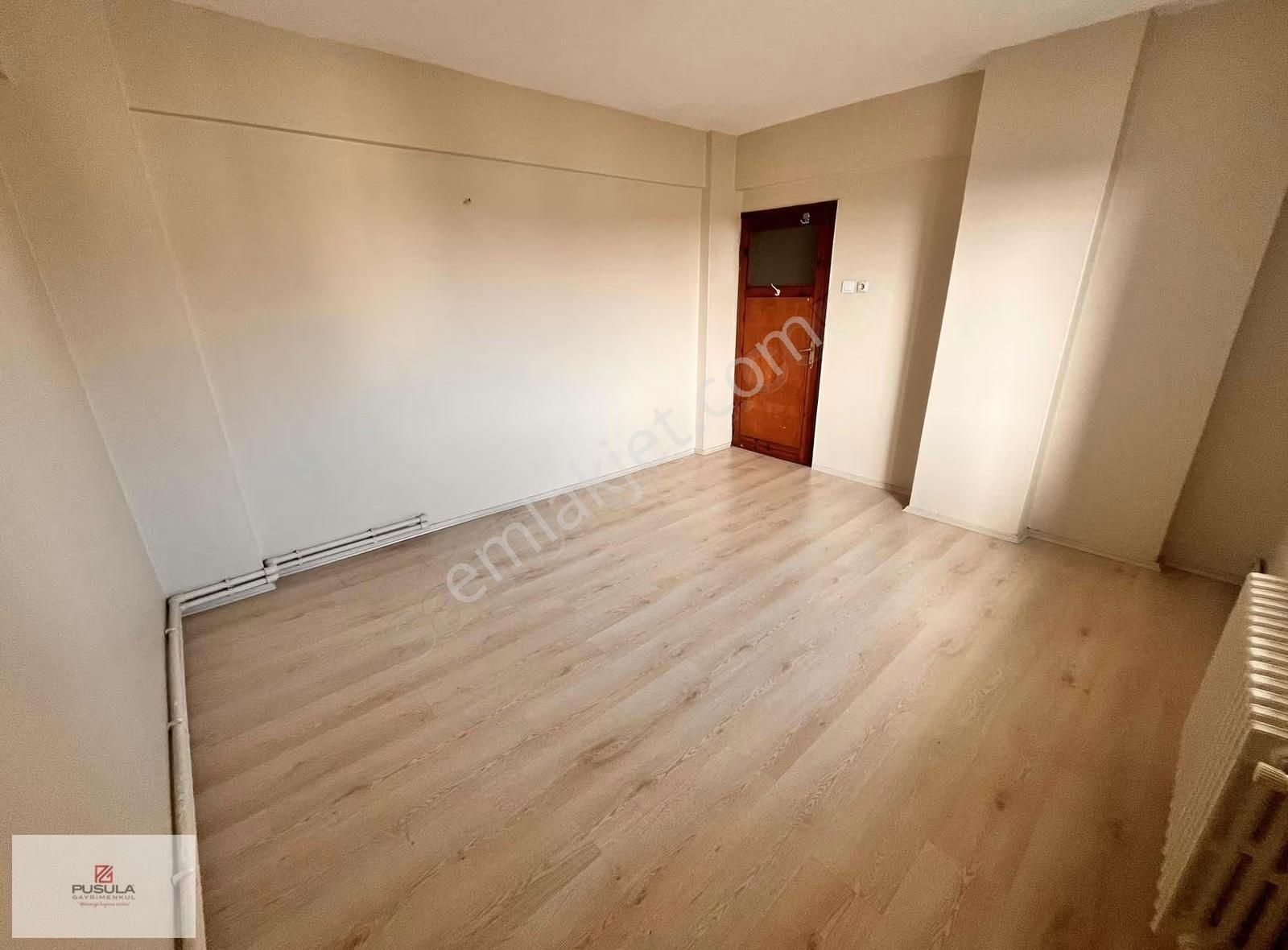 Bahçelievler Mahallesi Cadde Üstü Kiralık Arakat 3+1 Daire - Görsel 4
