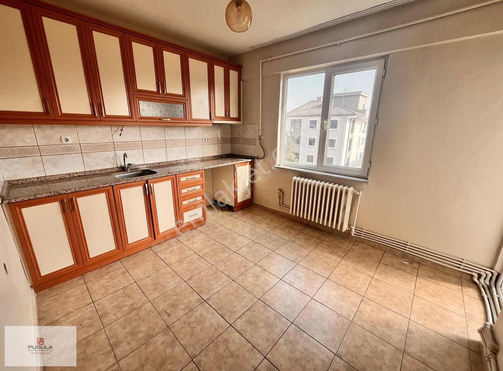 Bahçelievler Mahallesi Cadde Üstü Kiralık Arakat 3+1 Daire - Görsel 5