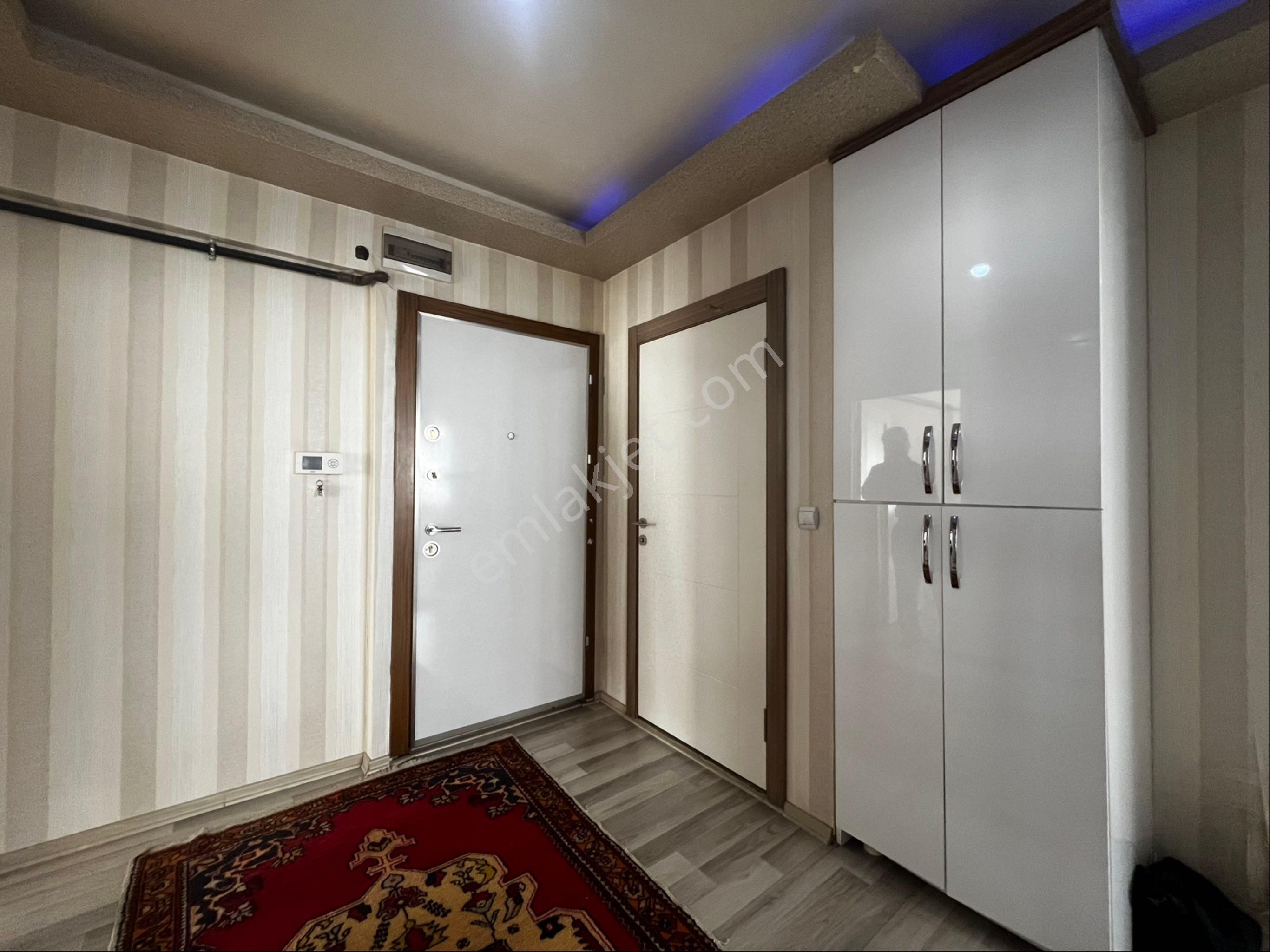 Turyaptan 3+1 Yükseltepede Asansörlü Katta Full Yapılı - Görsel 9