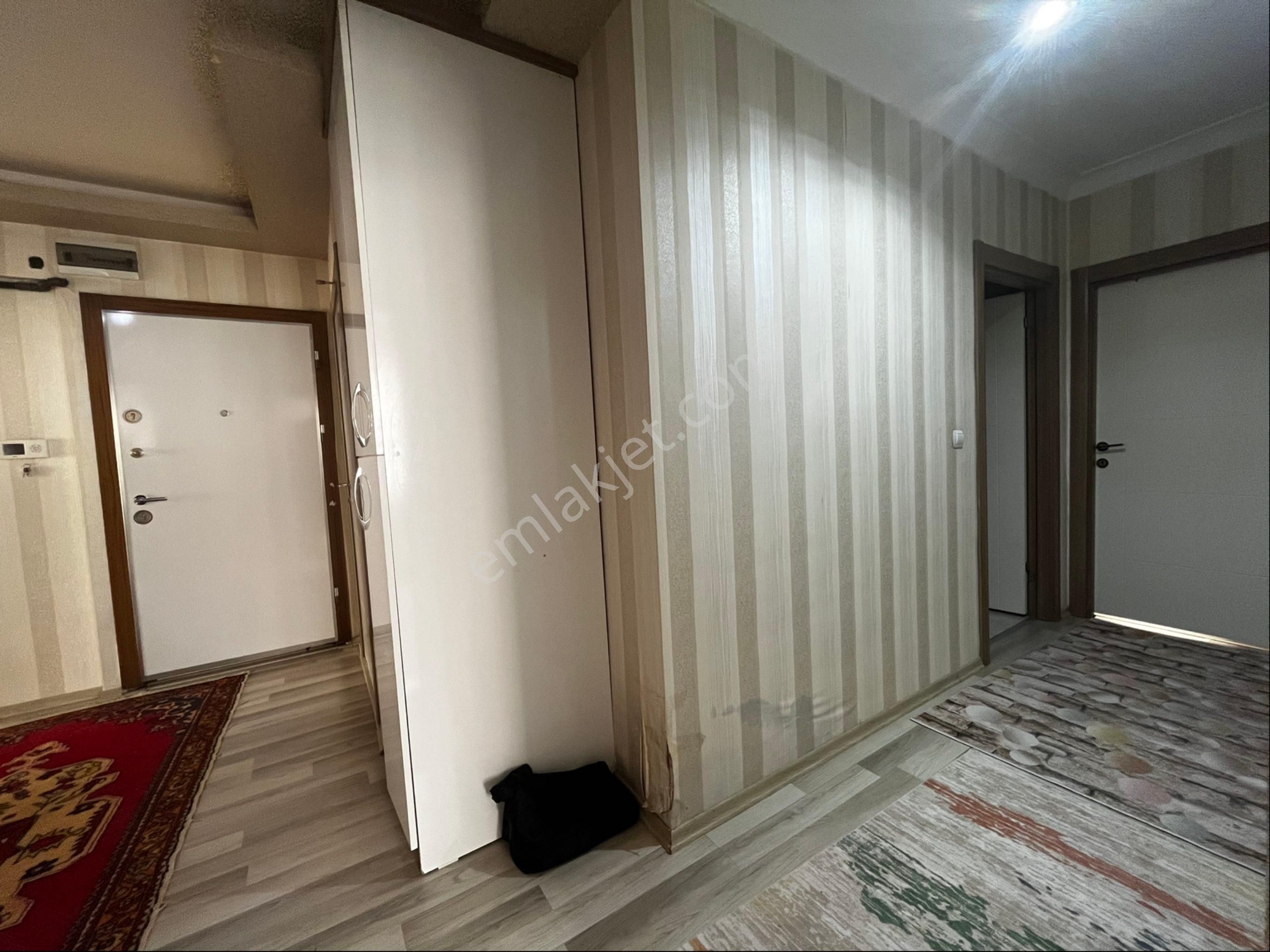 Turyaptan 3+1 Yükseltepede Asansörlü Katta Full Yapılı - Görsel 8