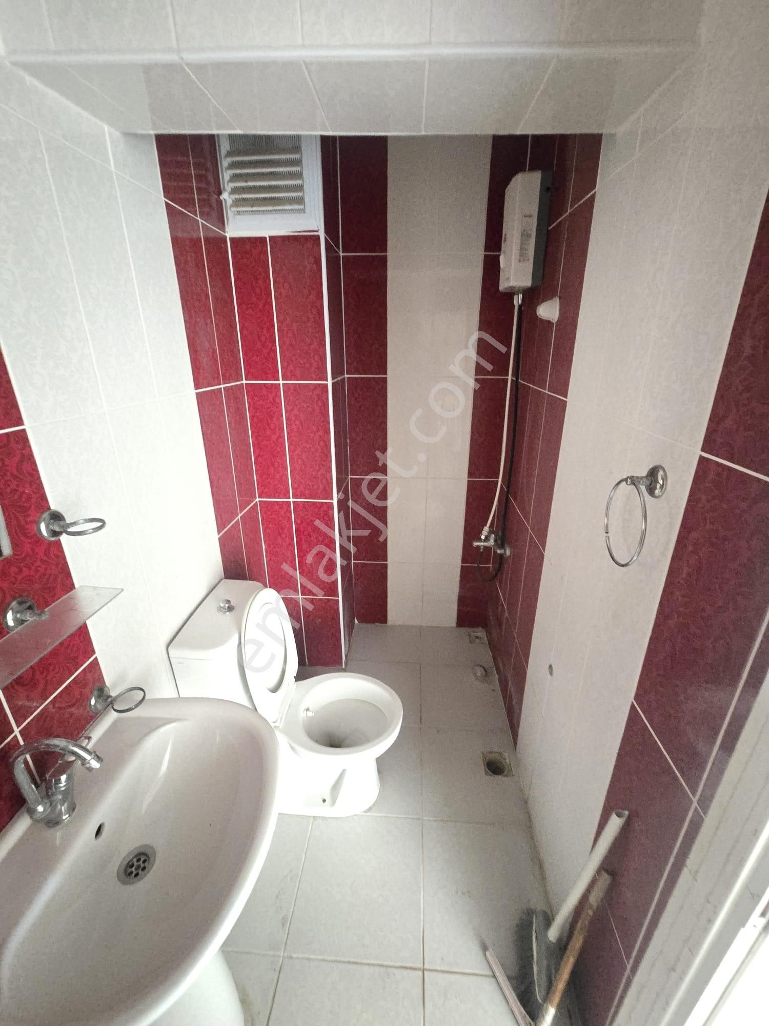 Yılmazdan Karasu Carpediem Otel Karşısı Kombili Katta 2+1 - Görsel 12