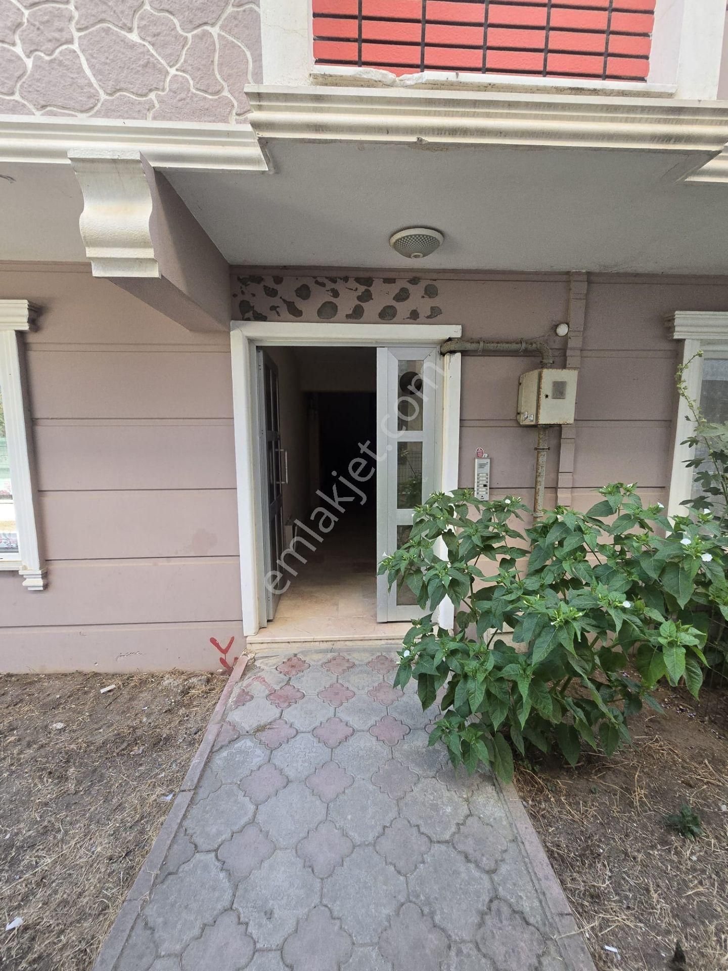 Yılmazdan Karasu Carpediem Otel Karşısı Kombili Katta 2+1 - Görsel 17