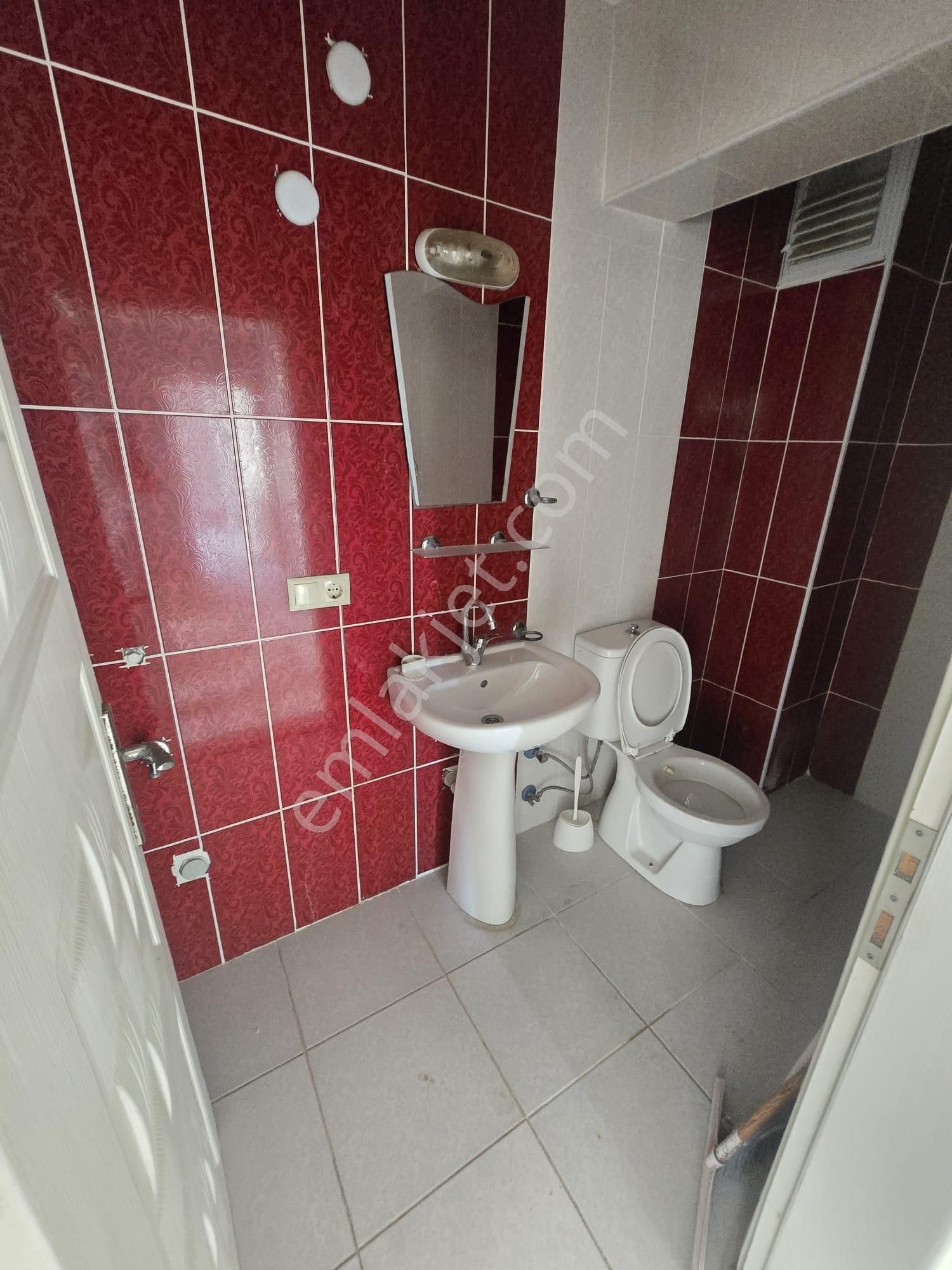 Yılmazdan Karasu Carpediem Otel Karşısı Kombili Katta 2+1 - Görsel 11