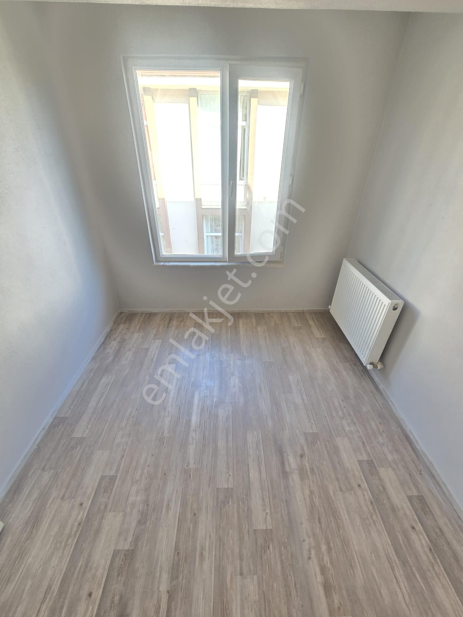 Yılmazdan Karasu Carpediem Otel Karşısı Kombili Katta 2+1 - Görsel 9