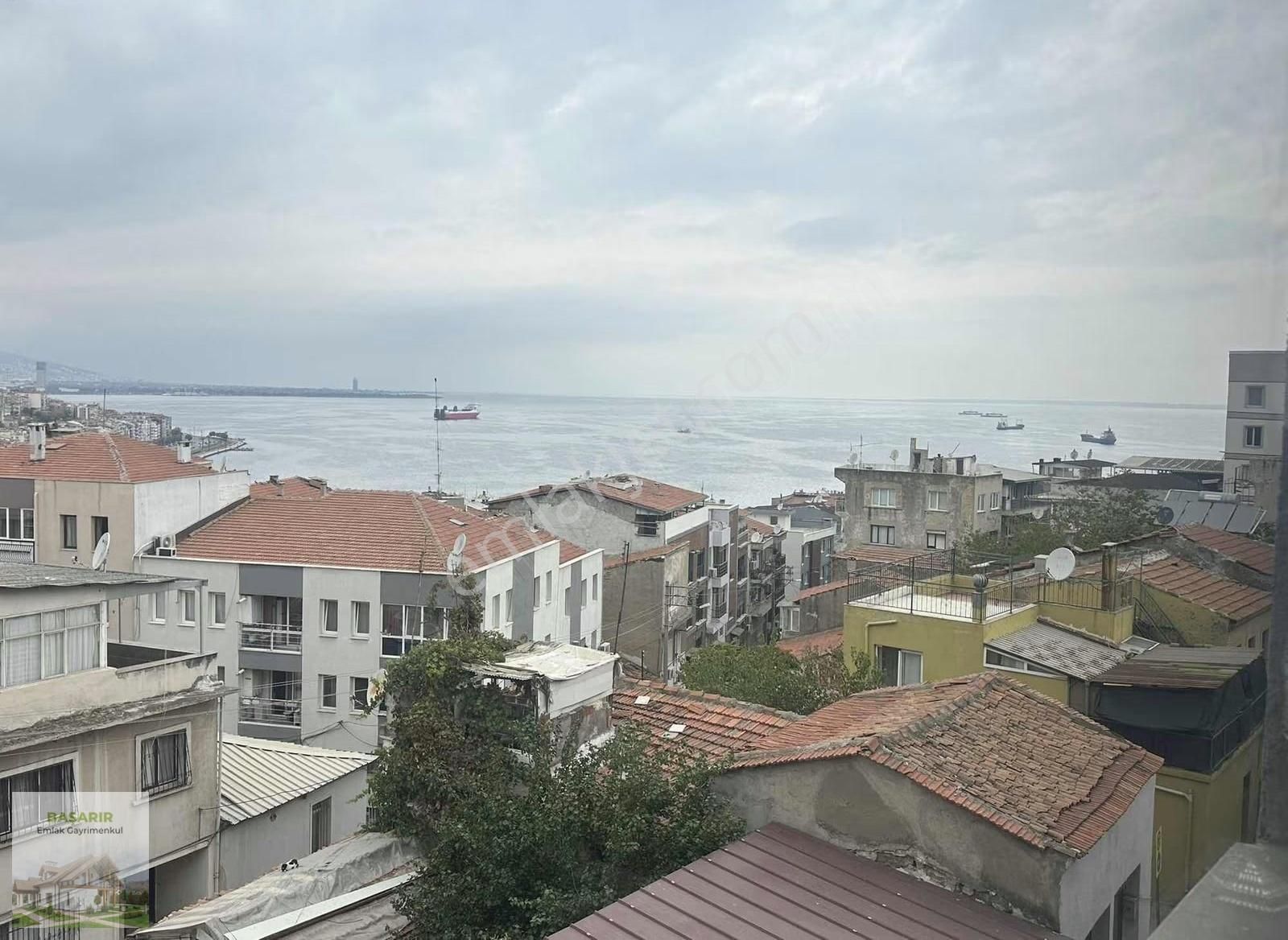 Başarır Emlaktan 95 Kahvesinde İçi Bakımlı Deniz Manzaralı Daire