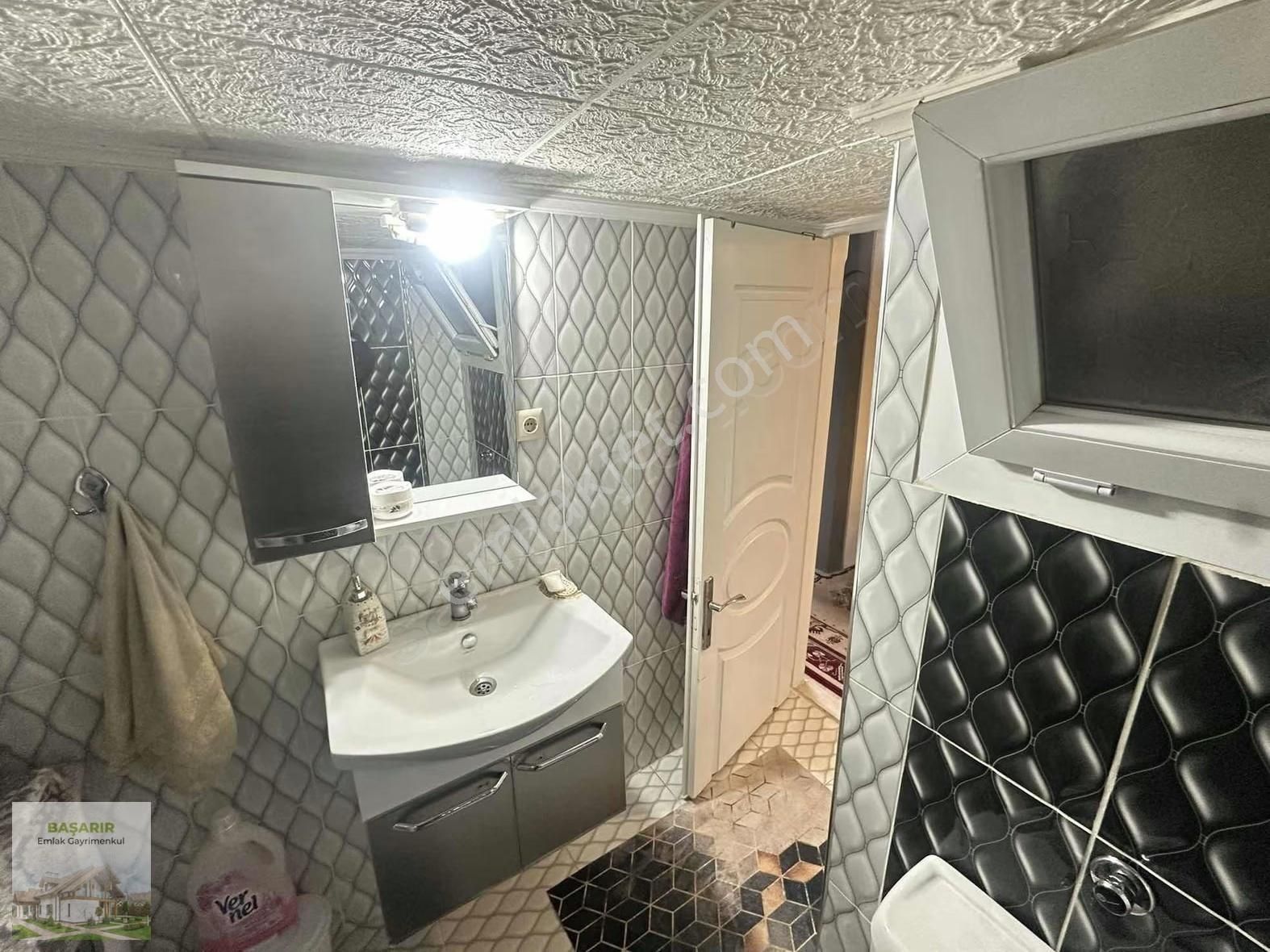 Başarır Emlaktan 95 Kahvesinde İçi Bakımlı Deniz Manzaralı Daire - Görsel 8