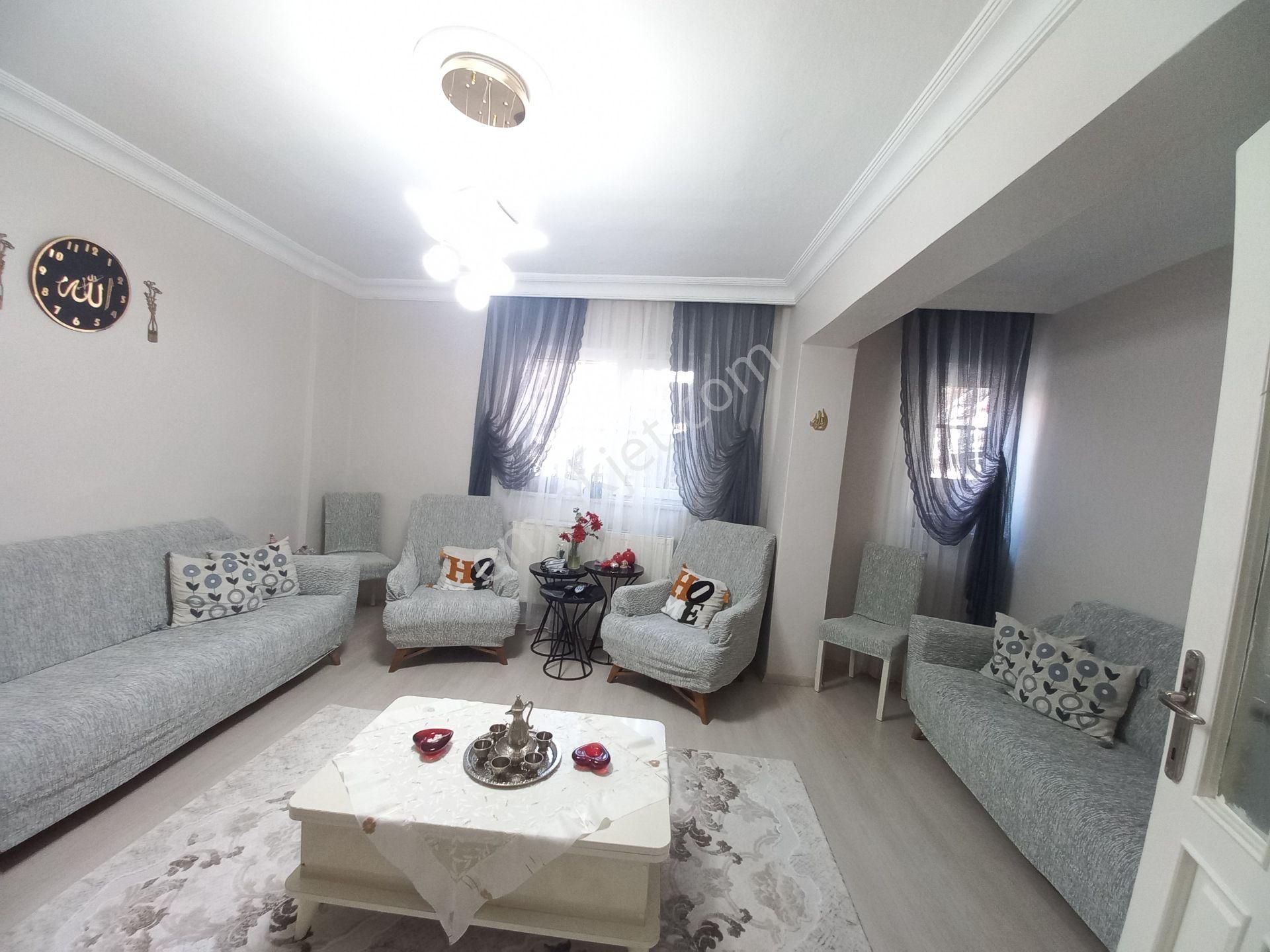 Şeref Emlak Karlıtepe Bahçe Katı 3+1 3.620.000 Tl - Görsel 2