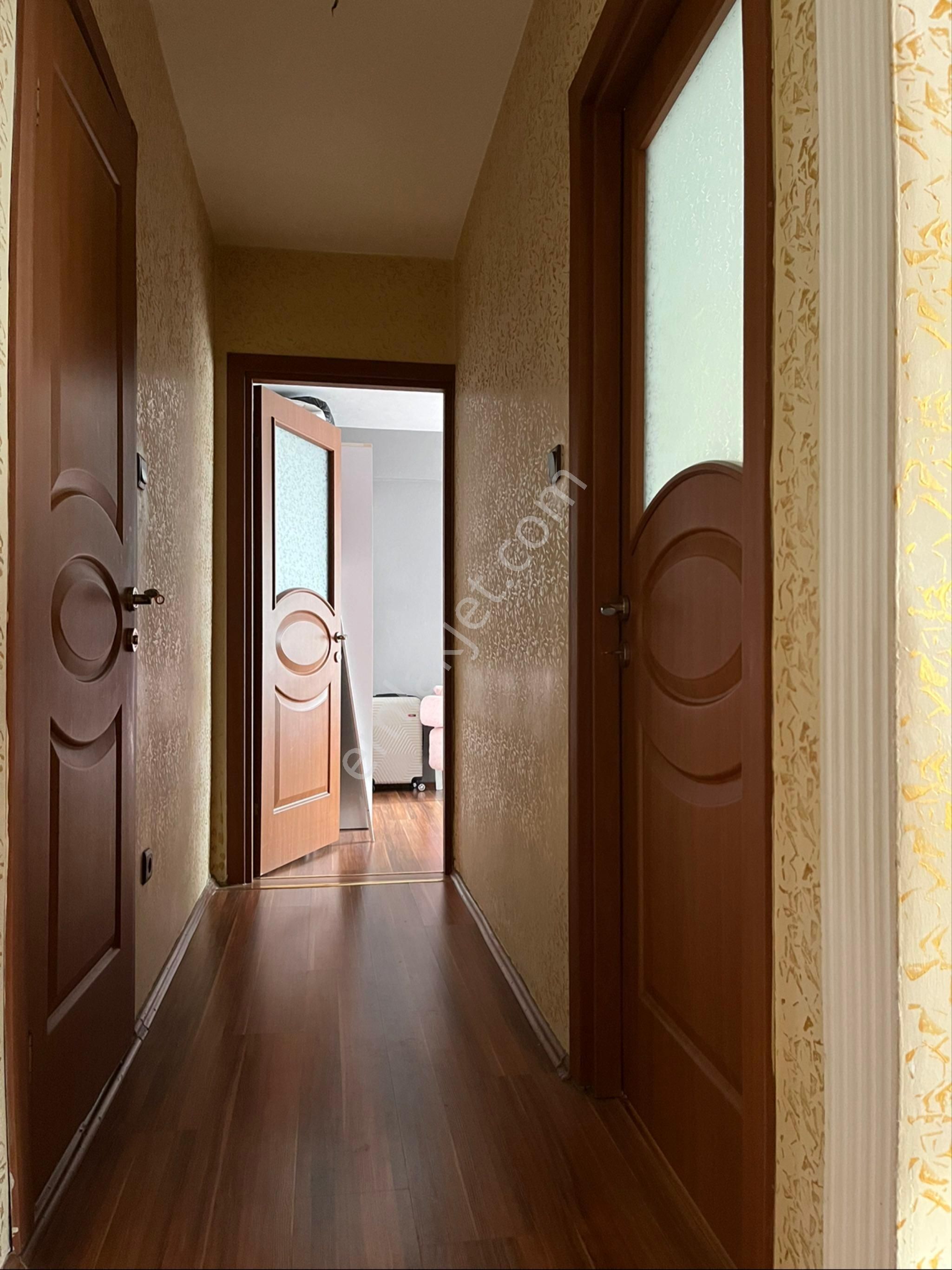 Fatih Ilçesinin Kalbinde, Ulaşımı Kolay 3+1 Geniş Ve Ferah Daire - Görsel 10