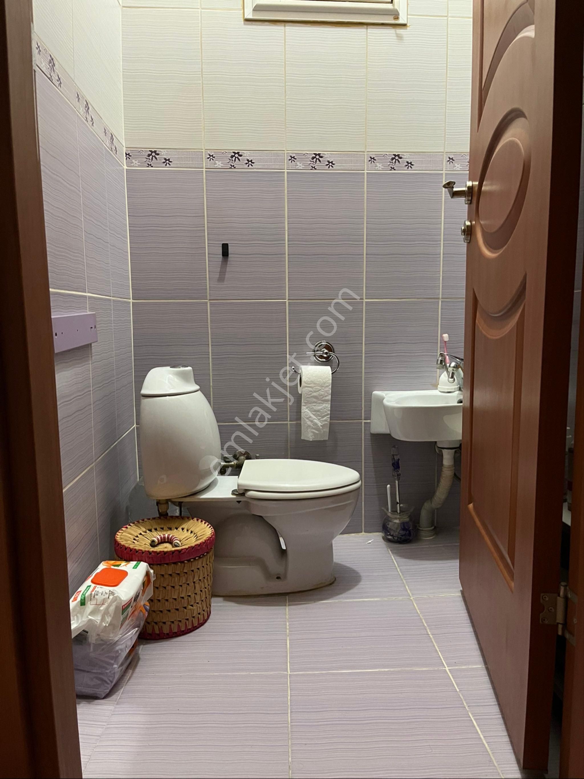 Fatih Ilçesinin Kalbinde, Ulaşımı Kolay 3+1 Geniş Ve Ferah Daire - Görsel 14