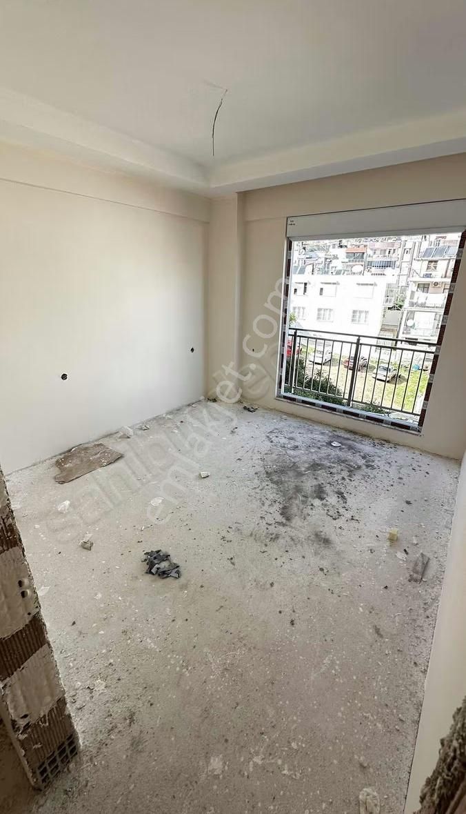 Sağlam Zeminde Marinaya Yürümeye Mesafesinde Uygun 2+1 Daire - Görsel 9