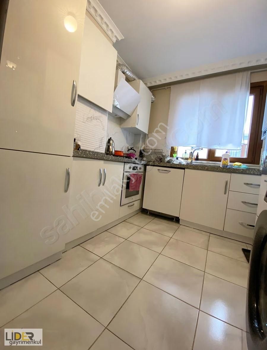 Lider'den Bostancı Sahile Marmaraya Yakın 4.kat Ön Köşe Lüks 3+1 - Görsel 9