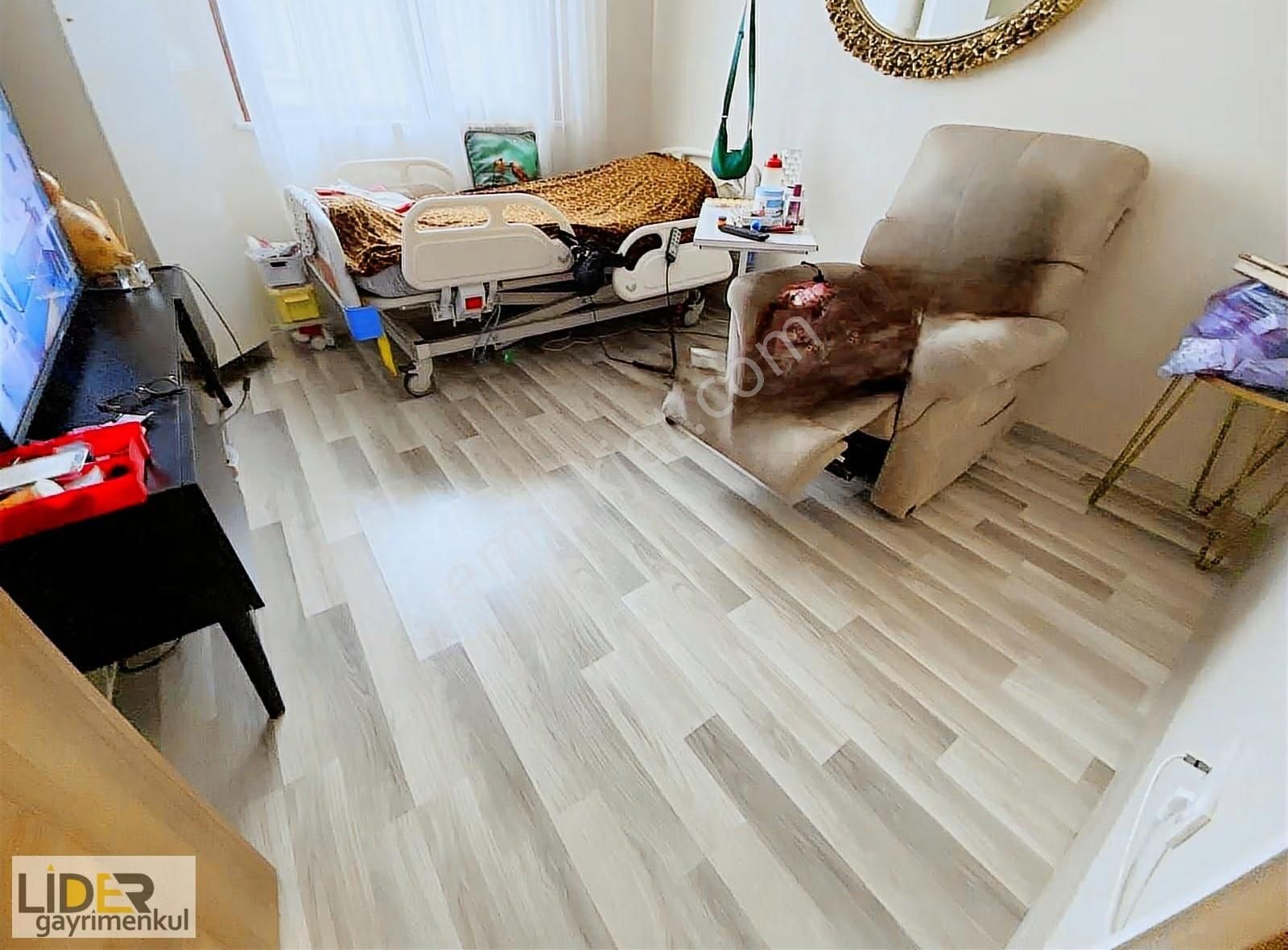 Lider'den Bostancı Sahile Marmaraya Yakın 4.kat Ön Köşe Lüks 3+1 - Görsel 15