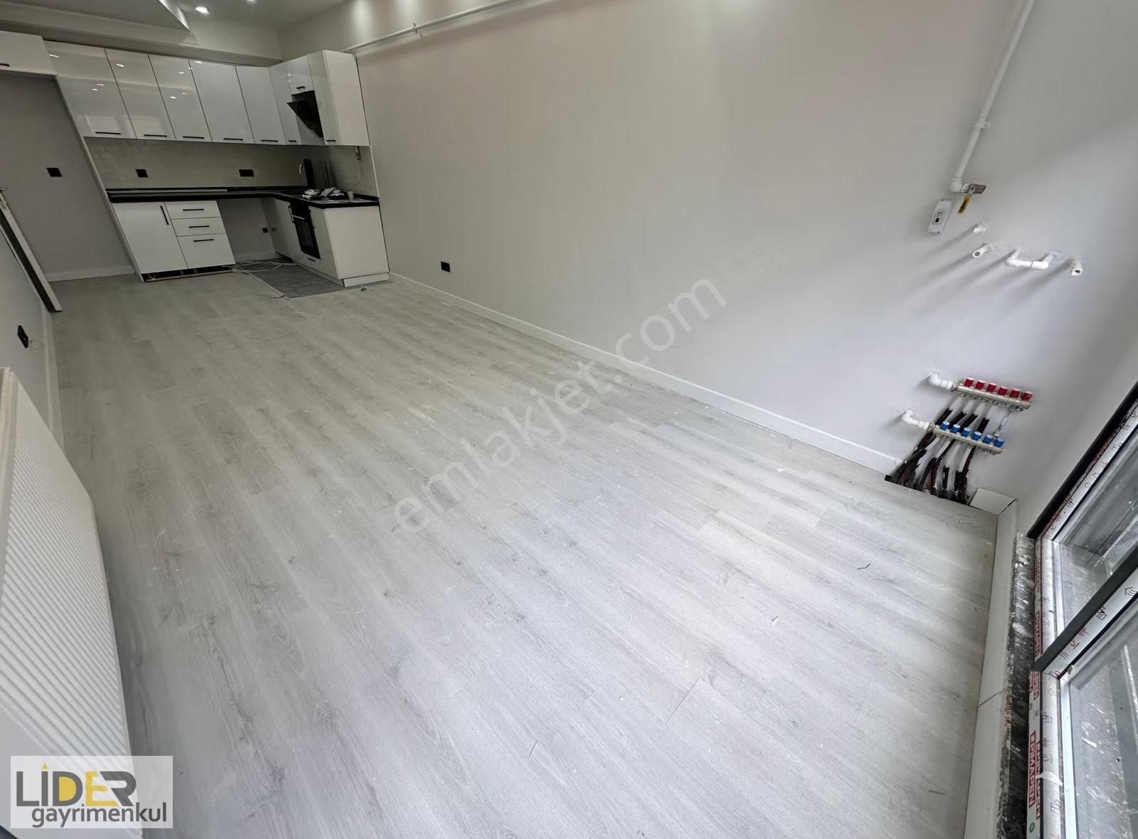 Lider'den Altıntepe Minibüse Yakın Sıfır Arakat Balkonlu 2+1 - Görsel 12