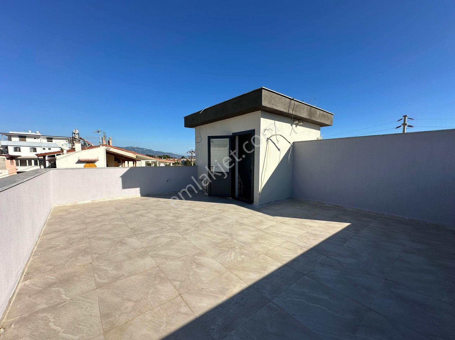 Seferihisar Doğanbeyde 2+1 Satılık Yazlık Villa Denize Yakın 300 Metre - Görsel 27