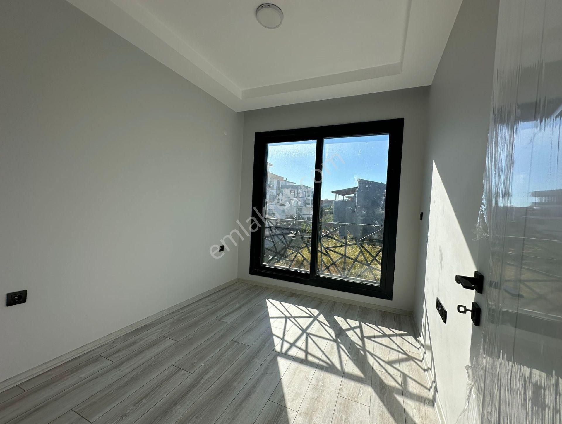 Seferihisar Doğanbeyde 2+1 Satılık Yazlık Villa Denize Yakın 300 Metre - Görsel 25