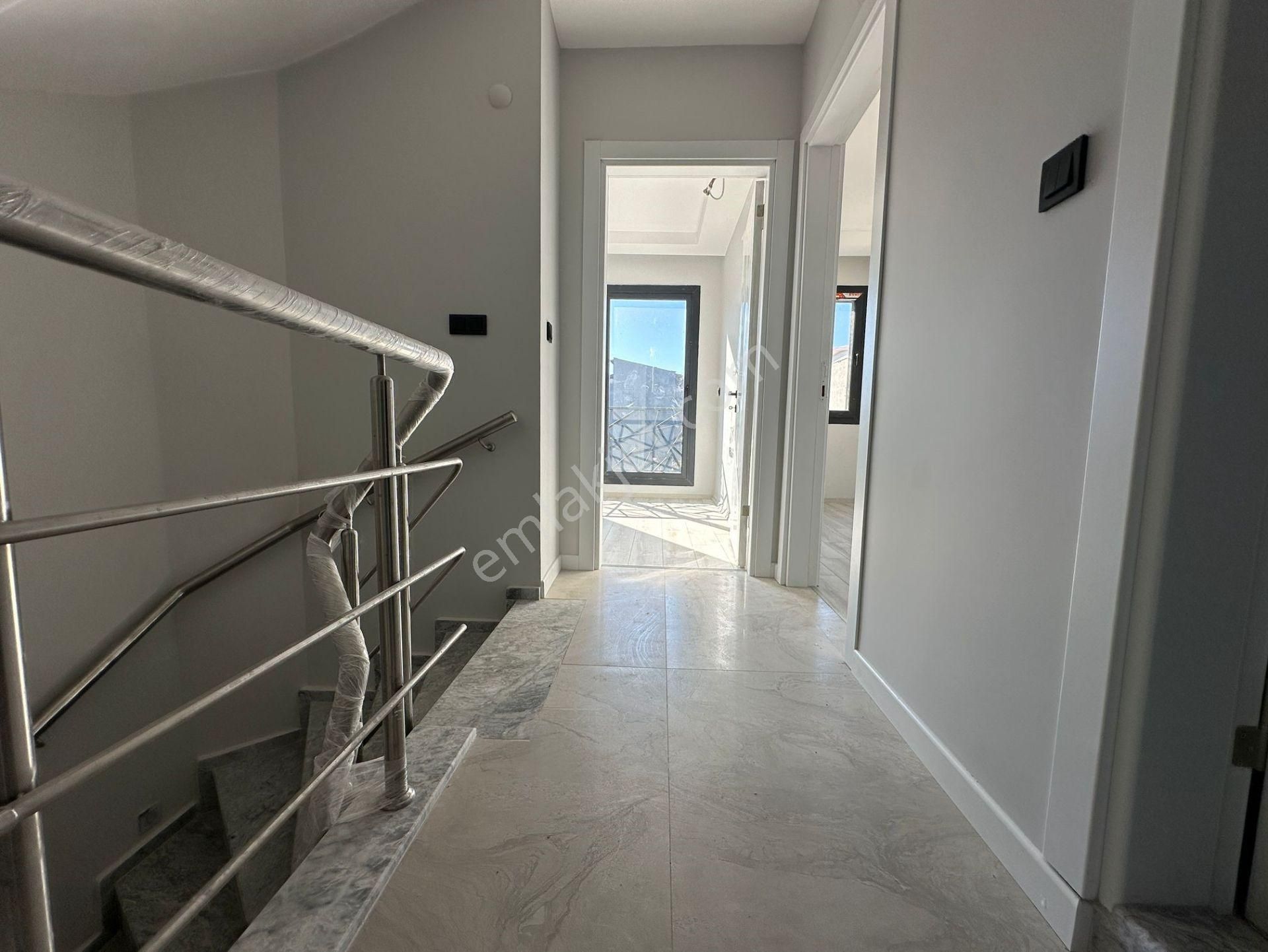 Seferihisar Doğanbeyde 2+1 Satılık Yazlık Villa Denize Yakın 300 Metre - Görsel 22