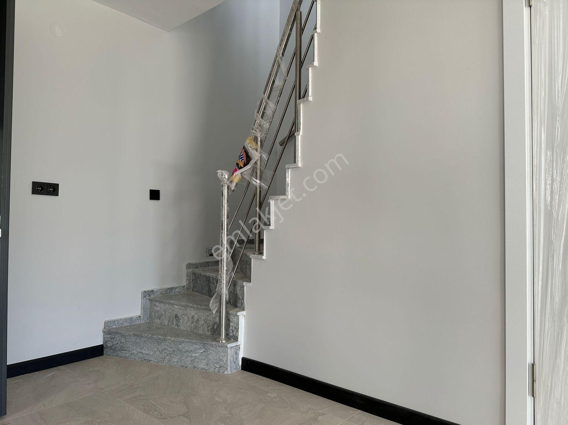 Seferihisar Doğanbeyde 2+1 Satılık Yazlık Villa Denize Yakın 300 Metre - Görsel 20