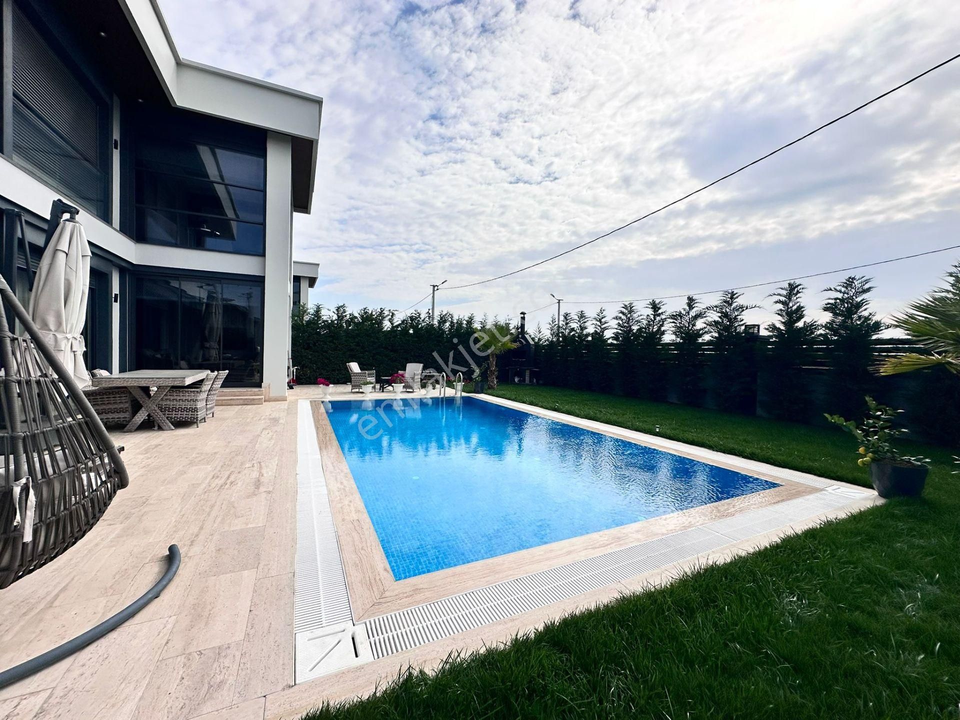 Çorlu Önerlerde Satılık Müstakil Havuzlu 5+1 Sıfır Villa - Görsel 8