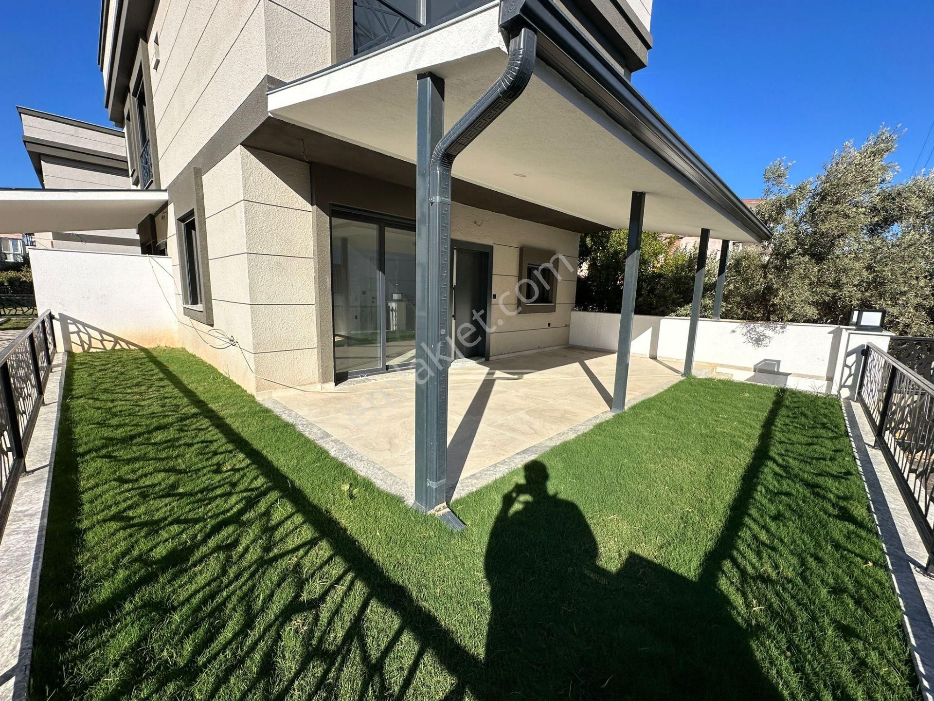 İzmir Seferihisar Doğanbeyde 2+1 Satılık Yazlık Villa Sahile 300 Metre Mesafede - Görsel 4