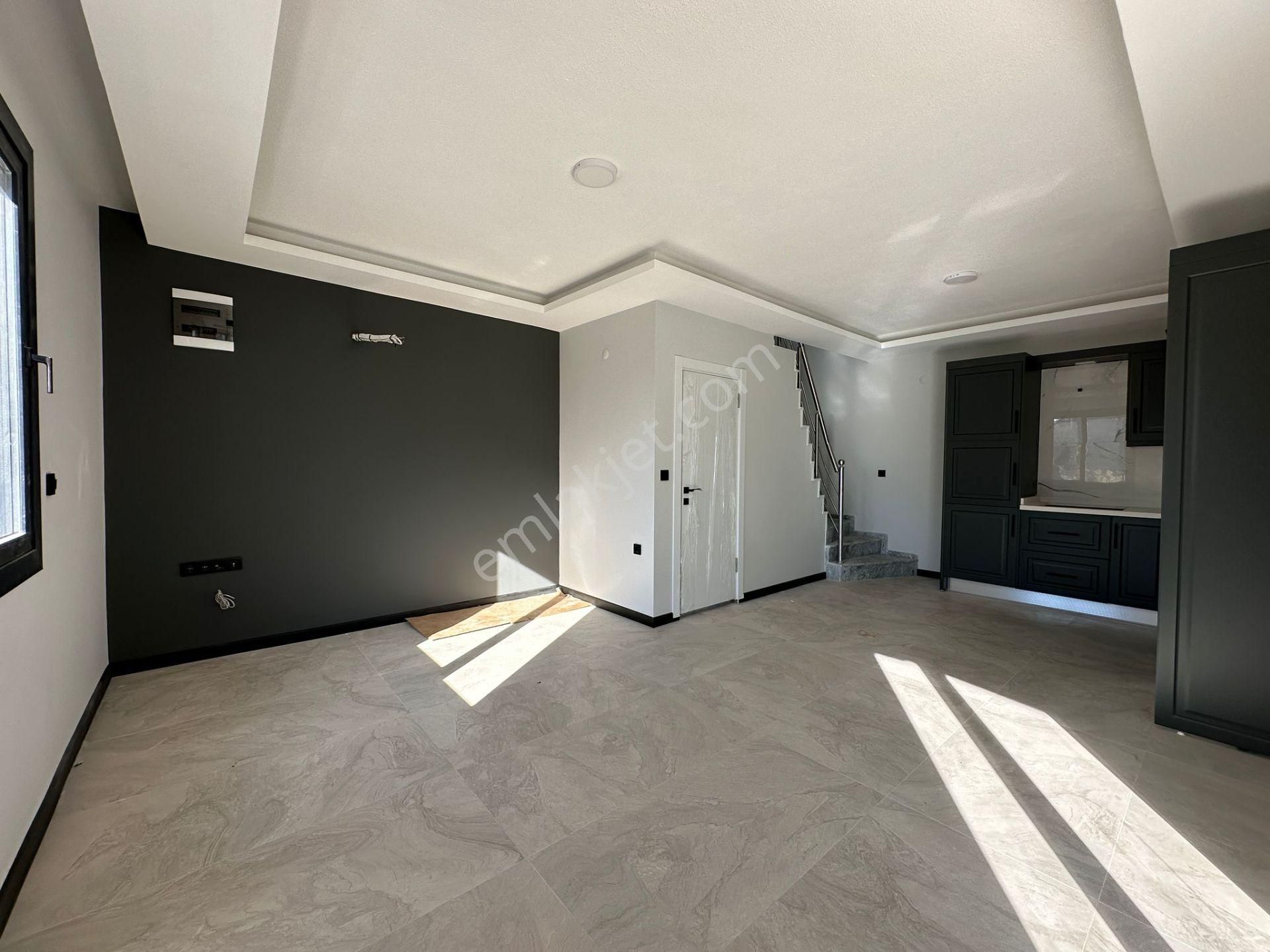 İzmir Seferihisar Doğanbeyde 2+1 Satılık Yazlık Villa Sahile 300 Metre Mesafede - Görsel 10