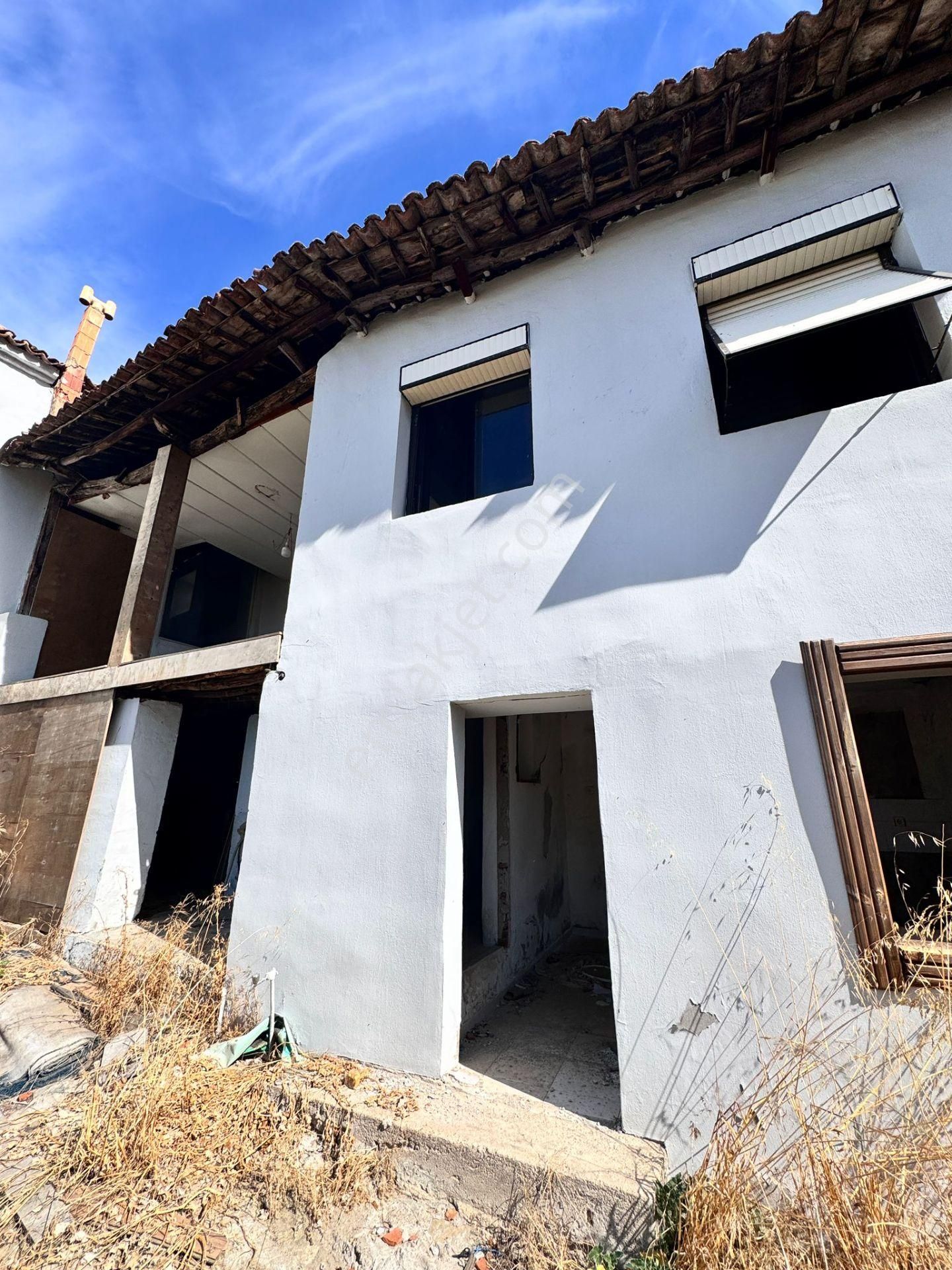 Tire Suratlı Meydanında Satılık Müstakil Ev - Görsel 4