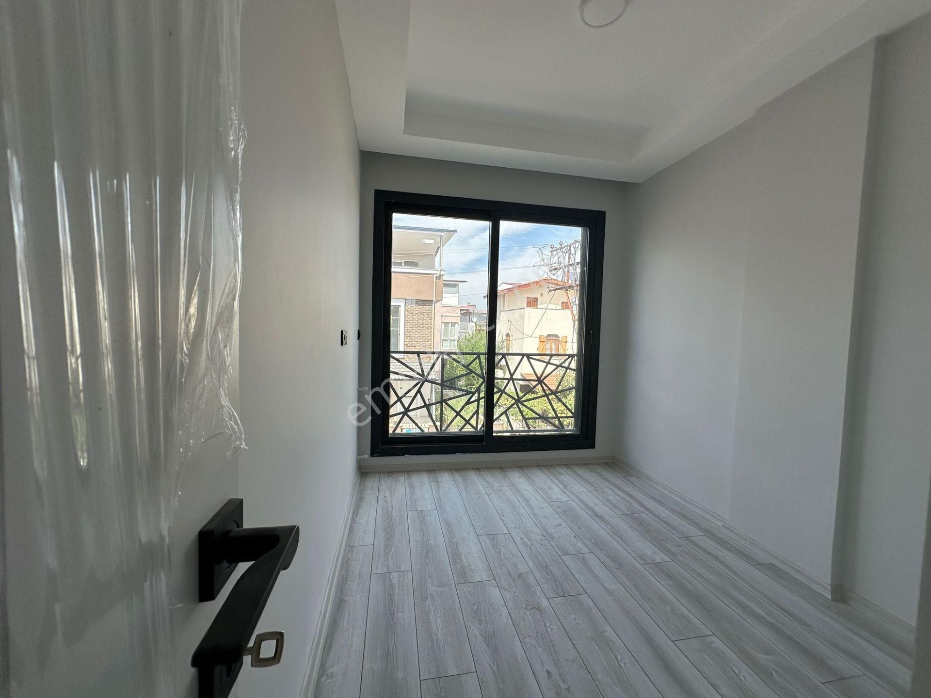 Seferihisarın Doğanbeyde Denize Plaja 300 Metre Mesafede 3+1 Yazlık Villa / Yetkili Portföy - Görsel 24