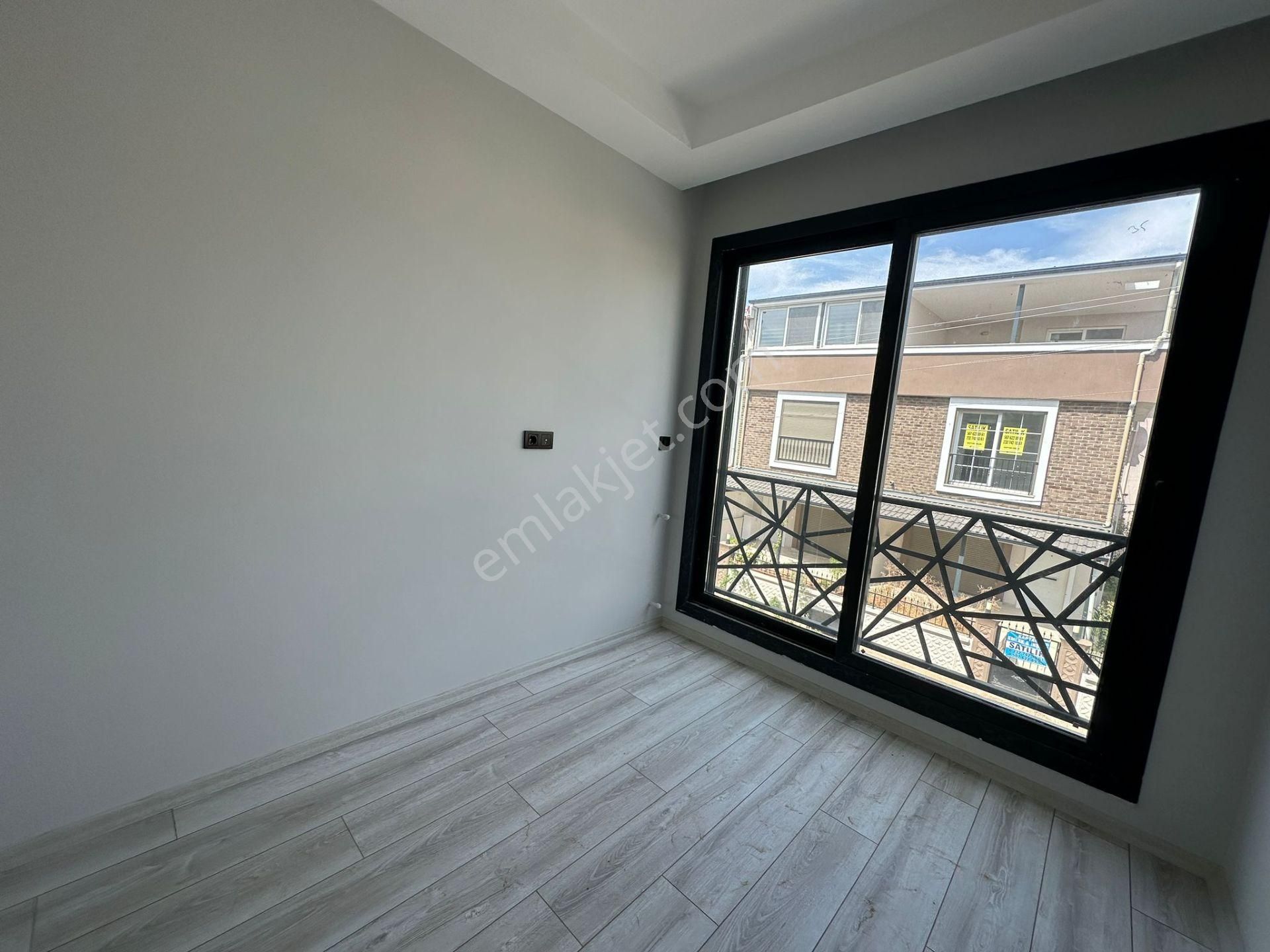 Seferihisarın Doğanbeyde Denize Plaja 300 Metre Mesafede 3+1 Yazlık Villa / Yetkili Portföy - Görsel 26