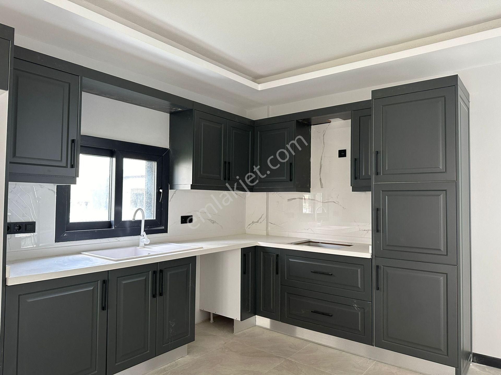 Seferihisarın Doğanbeyde Denize Plaja 300 Metre Mesafede 3+1 Yazlık Villa / Yetkili Portföy - Görsel 9