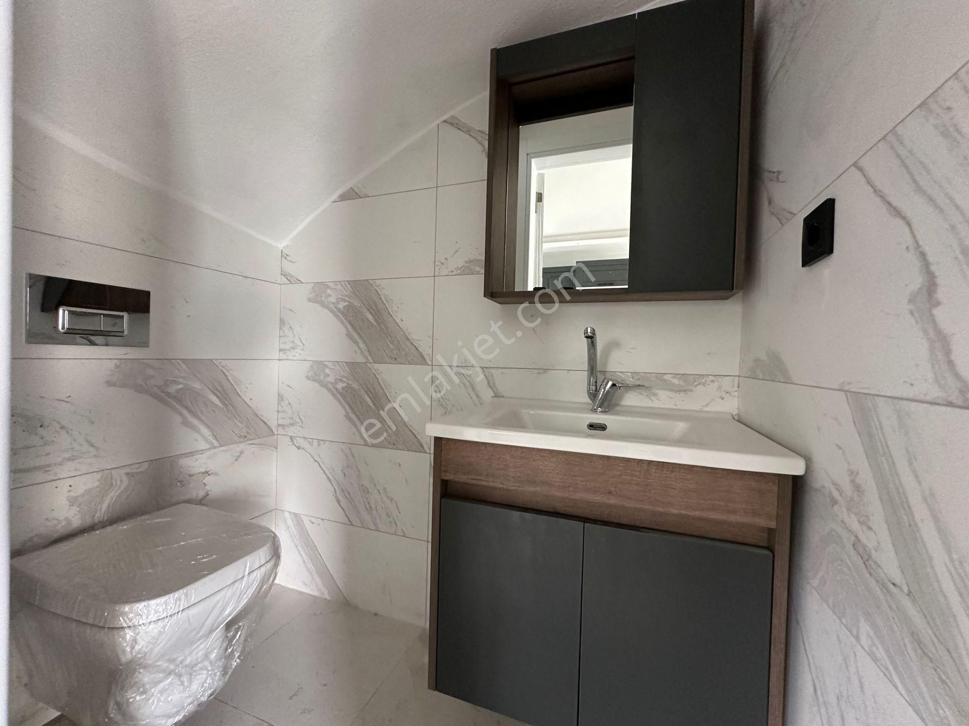 Seferihisarın Doğanbeyde Denize Plaja 300 Metre Mesafede 3+1 Yazlık Villa / Yetkili Portföy - Görsel 17