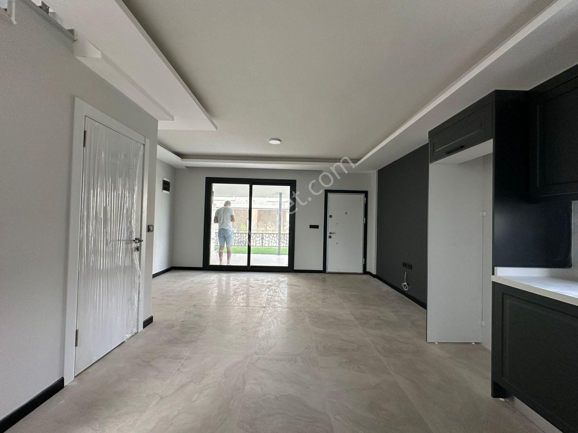 Seferihisarın Doğanbeyde Denize Plaja 300 Metre Mesafede 3+1 Yazlık Villa / Yetkili Portföy - Görsel 7