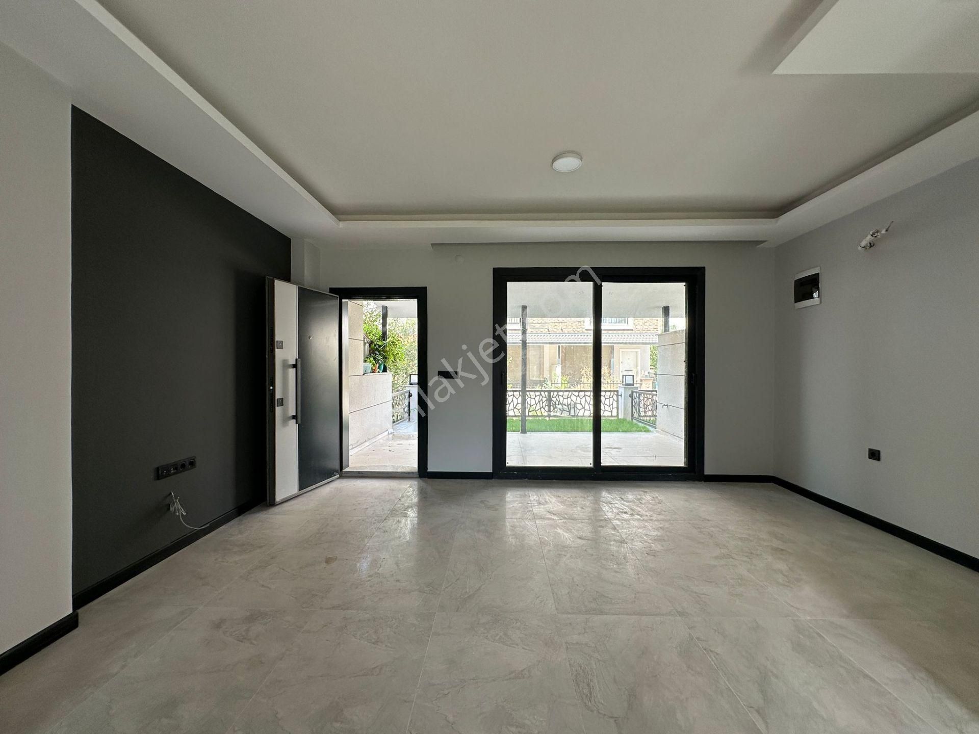 Seferihisar Doğanbeyde Satılık 3+1 Villa Denize 300 Metre Merkezi Çok İyi Lokasyonda - Görsel 8