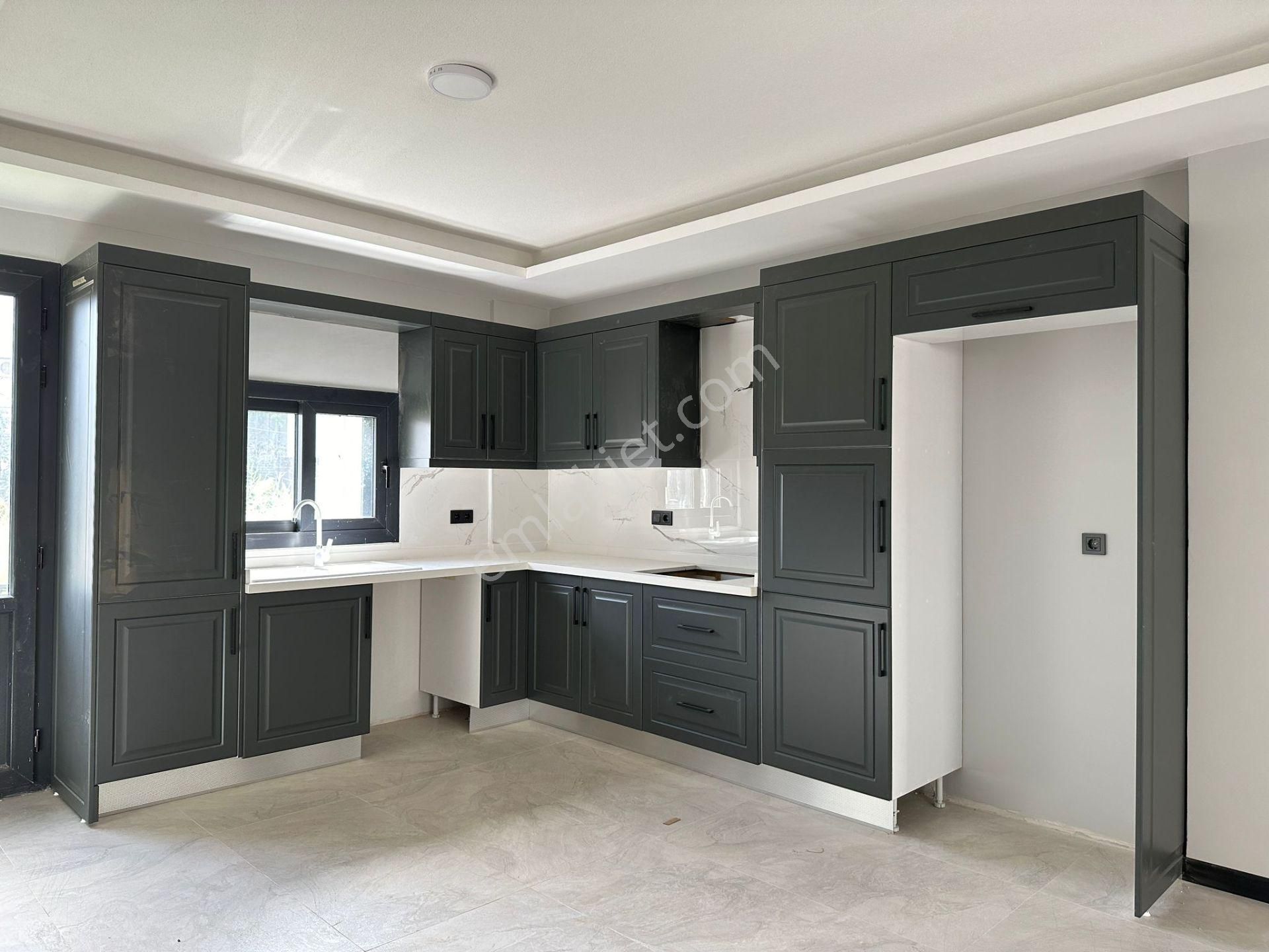 Seferihisar Doğanbeyde Satılık 3+1 Villa Denize 300 Metre Merkezi Çok İyi Lokasyonda - Görsel 11