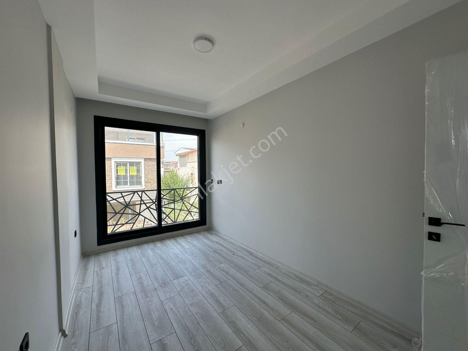 Seferihisar Doğanbeyde Satılık 3+1 Villa Denize 300 Metre Merkezi Çok İyi Lokasyonda - Görsel 21