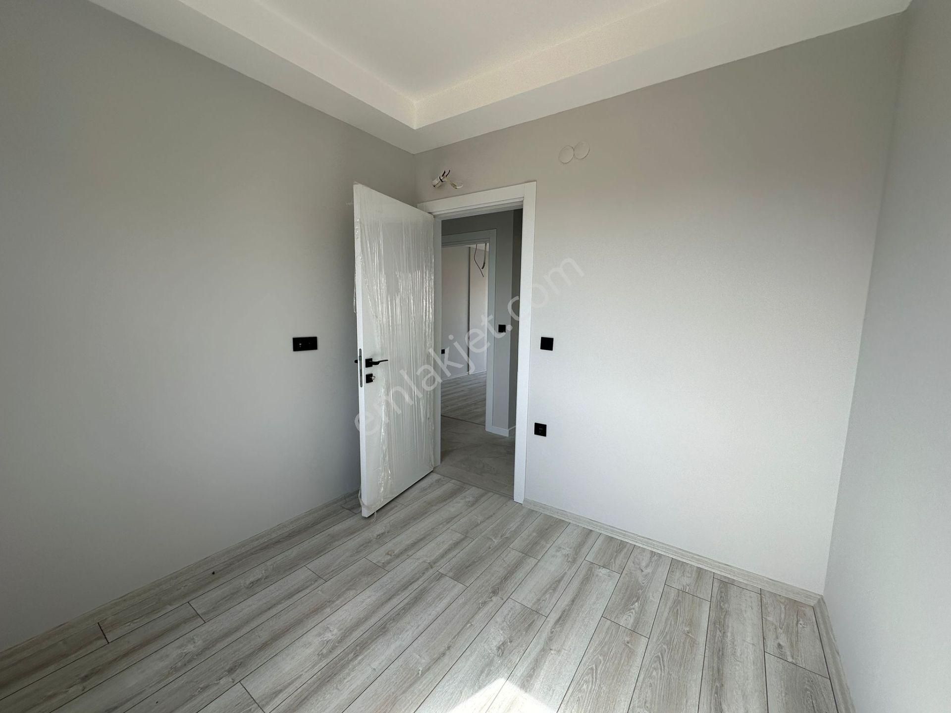 Seferihisar Doğanbeyde Satılık 3+1 Villa Denize 300 Metre Merkezi Çok İyi Lokasyonda - Görsel 15