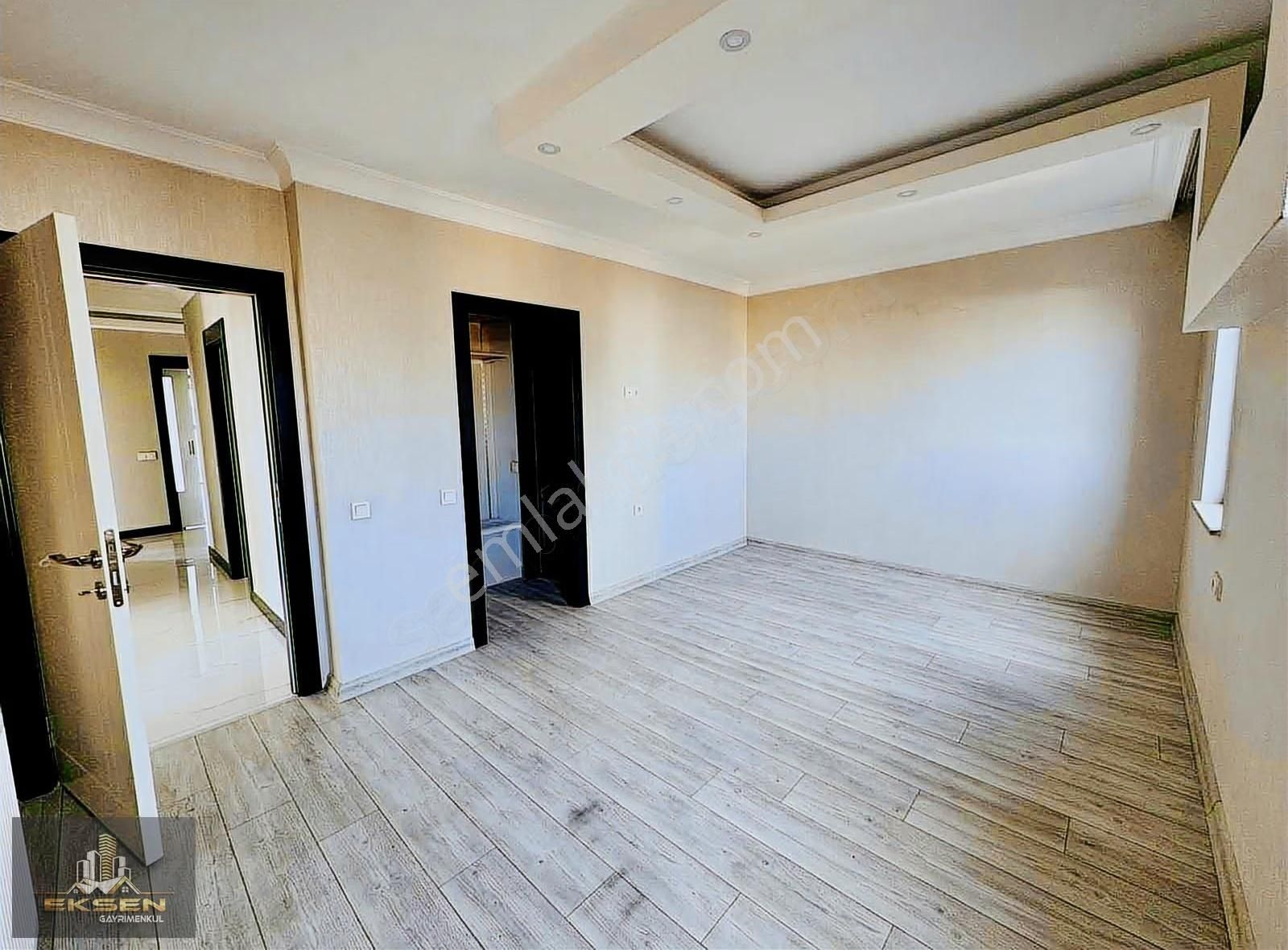 Eksen'den Cadde Üzeri Lüks Yapılı Önü Açık 4+1 Site Dairesi - Görsel 15