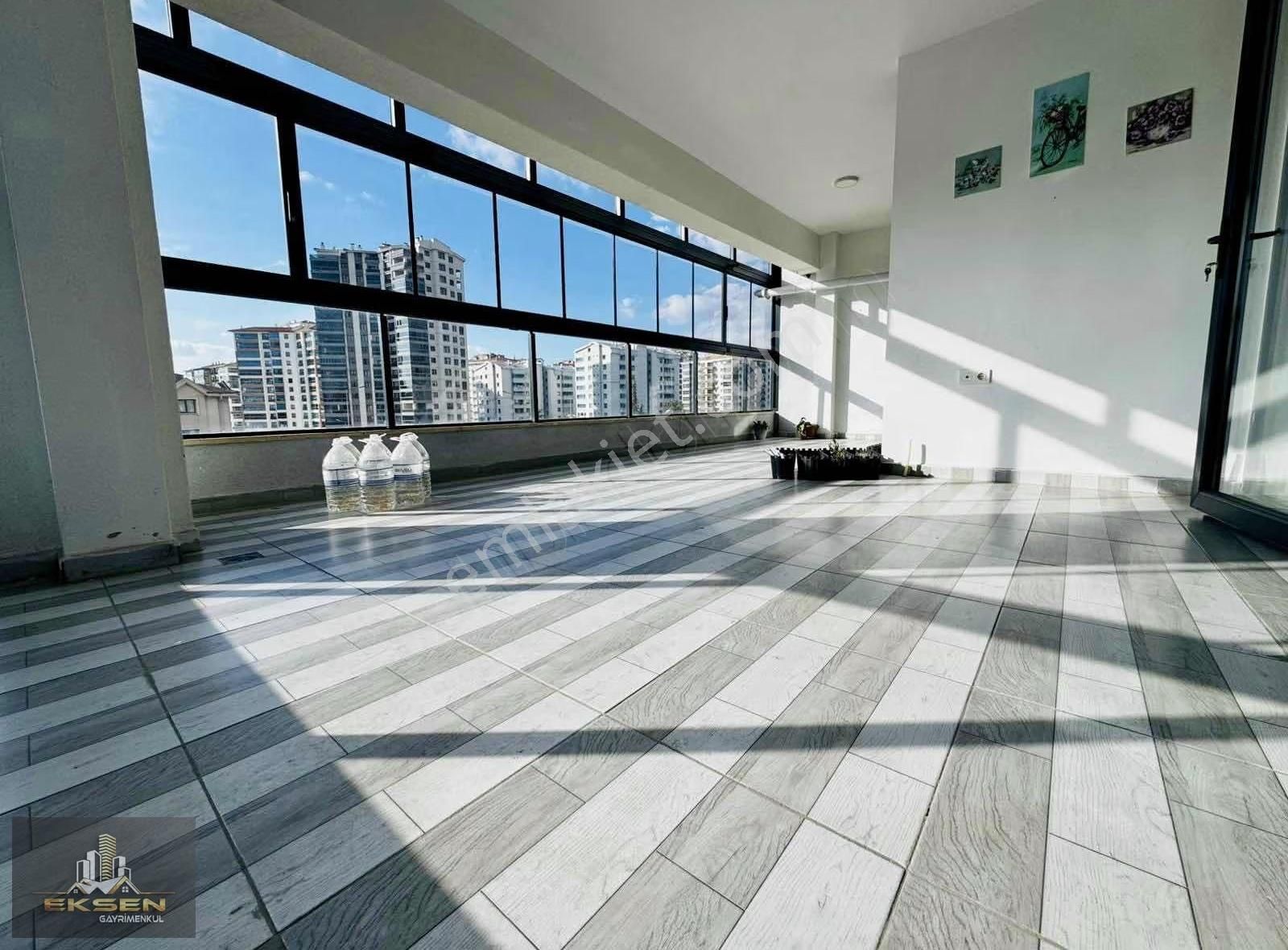 Eksen'den Cadde Üzeri Lüks Yapılı Önü Açık 4+1 Site Dairesi - Görsel 24