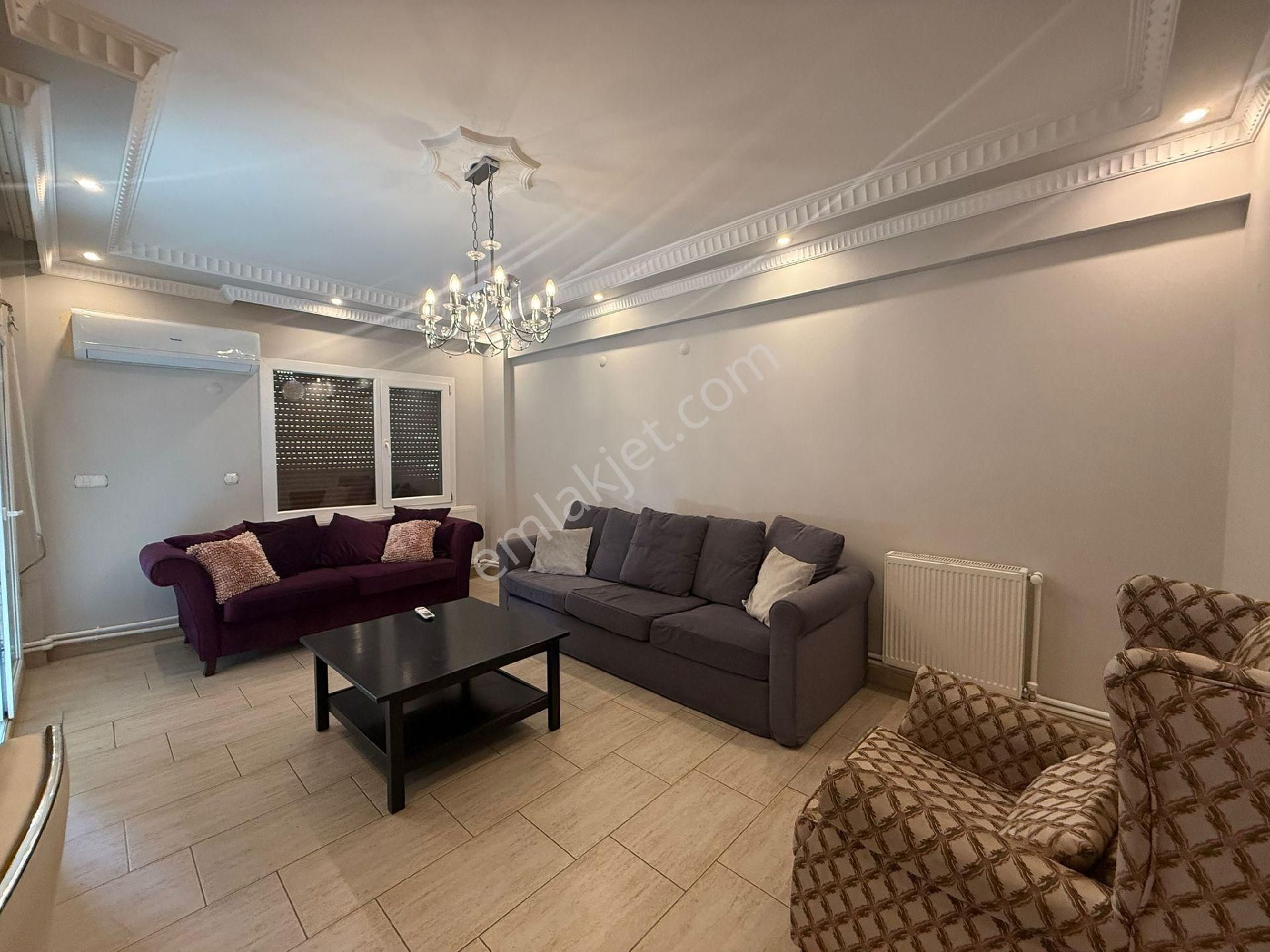 Kuşadası Ege Mahallesinde Elit Havuzlu Otoparklı Güvenlikli Sitede 2+1 90m2 Bakımlı - Görsel 21